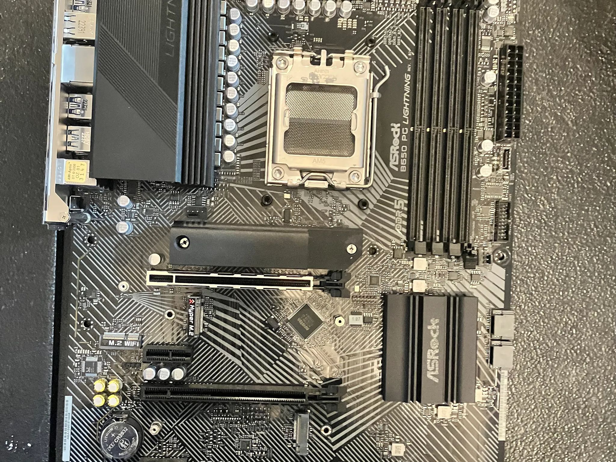 ASRock B650 PG Lightning Motherboard AM5 DDR5