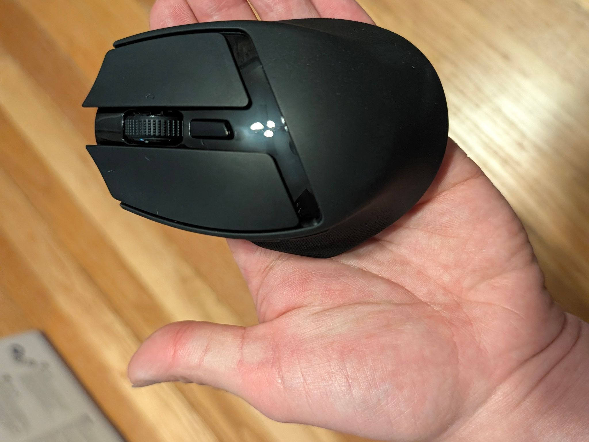 Razer Basilisk Mobile Portable Wireless Gaming Mouse – Excellent Condition with Extras