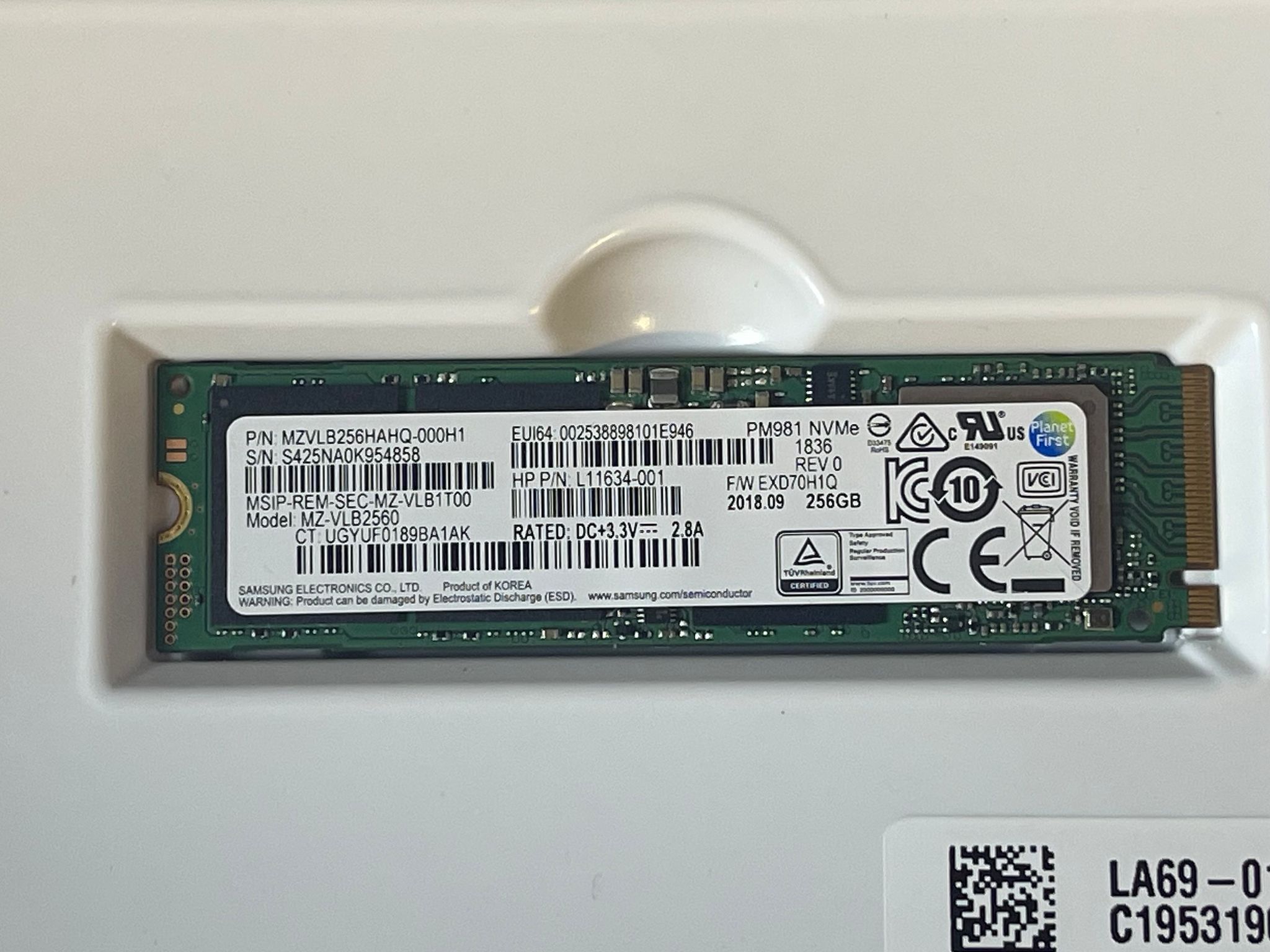 Used, Samsung PM981 256GB NVMe M.2 SSD