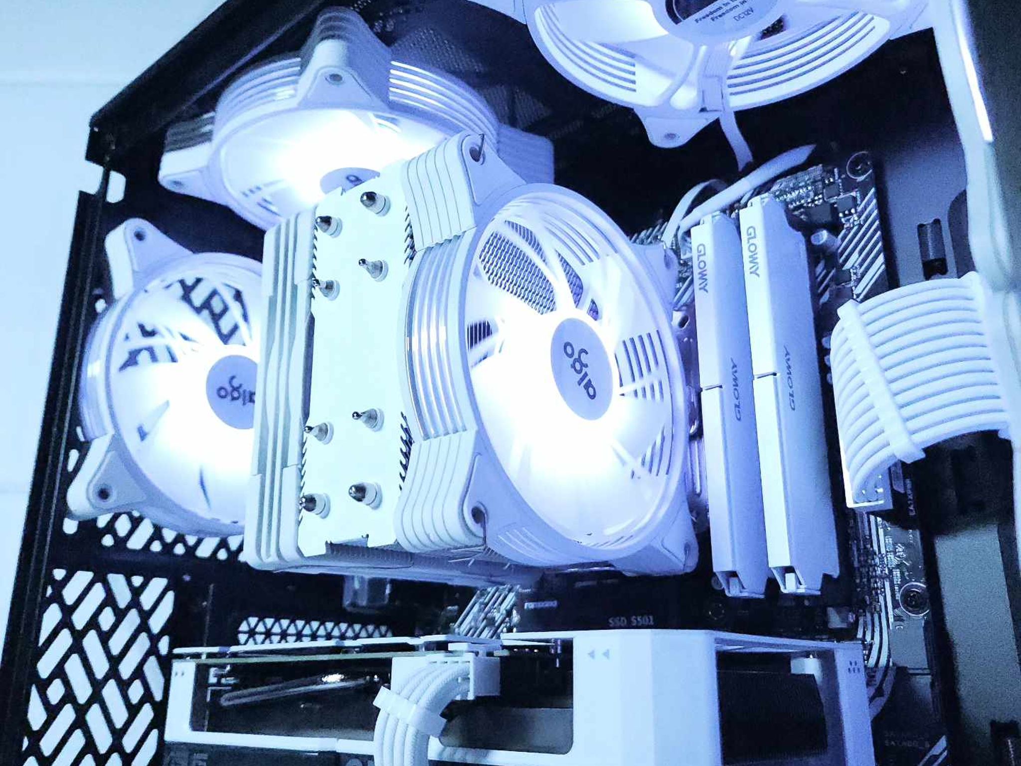 🤍🖤RTX 4060 || Ryzen 5 5600G || 1TB NVMe SSD || 32GB 3200MHz || 1080p Gaming PC