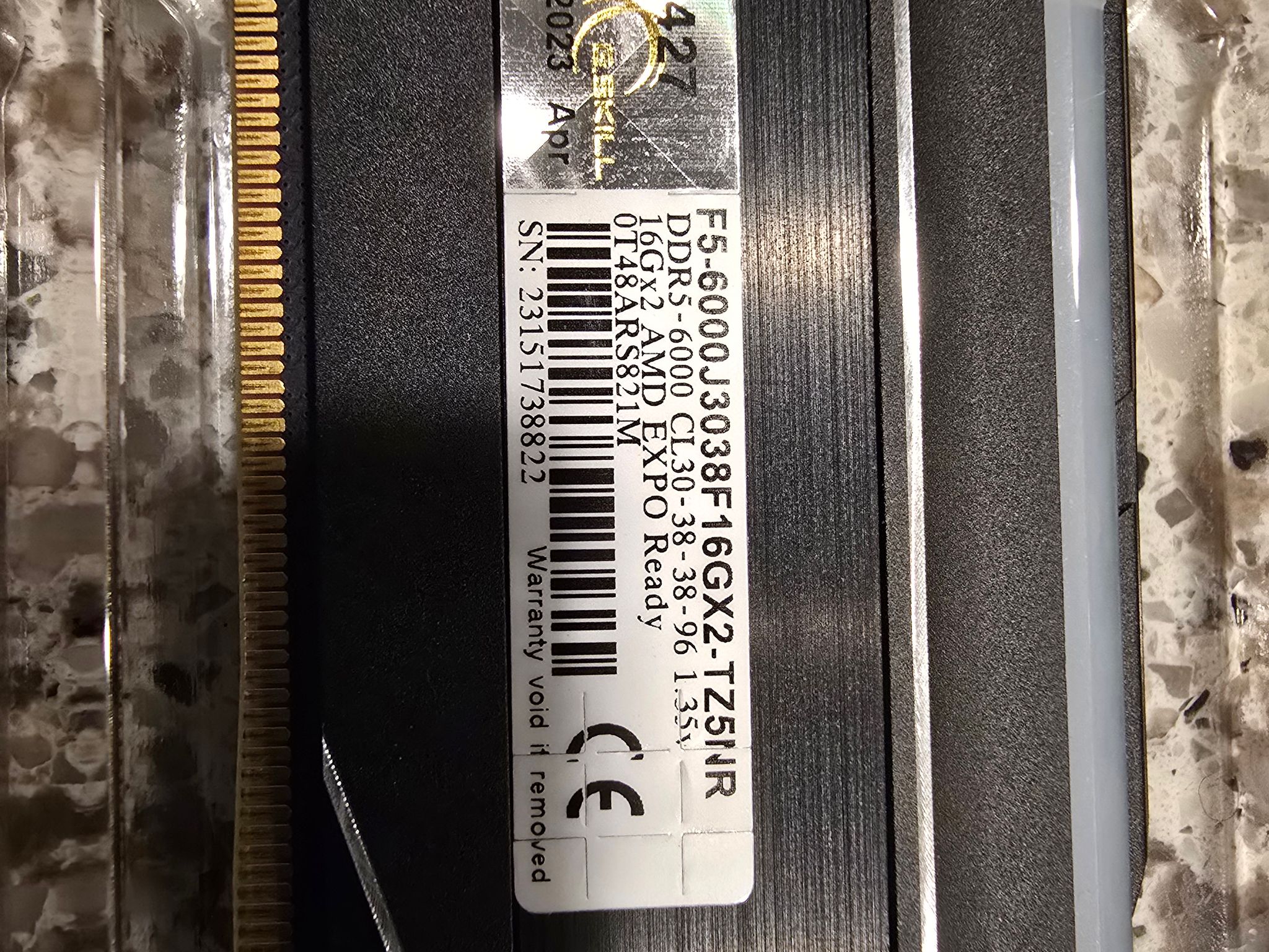 AMD Ryzen 9 9950X3d+Asus Crosshair X670E Hero+32GB DDR5 Gskill Trident Z Neo RGB 6000Mhz