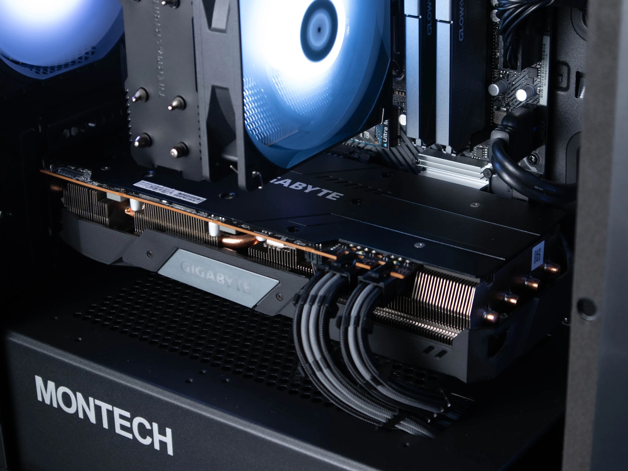 ~Dark Horse~ (RX 5700 XT | Ryzen 5 3600 | 16gb RAM | WiFi | Bluetooth | Windows 11 Pro)