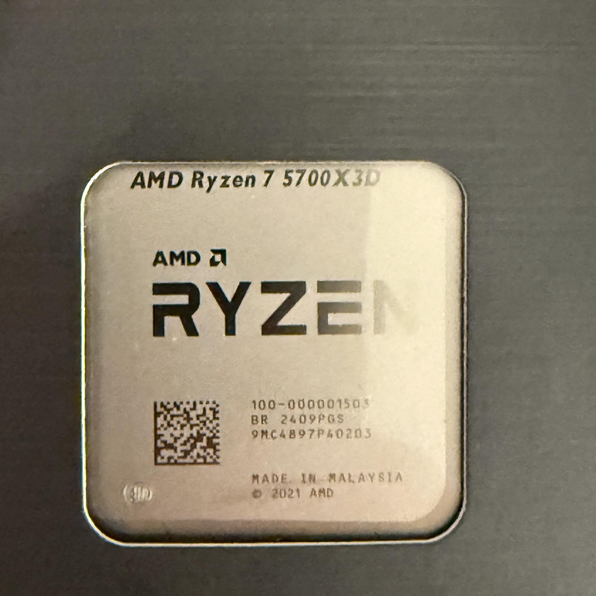 AMD Ryzen 7 5700X3D Vermeer AM4 3.0GHz 8 Core CPU - Heatsink Not Included-Slit on box top but sealed