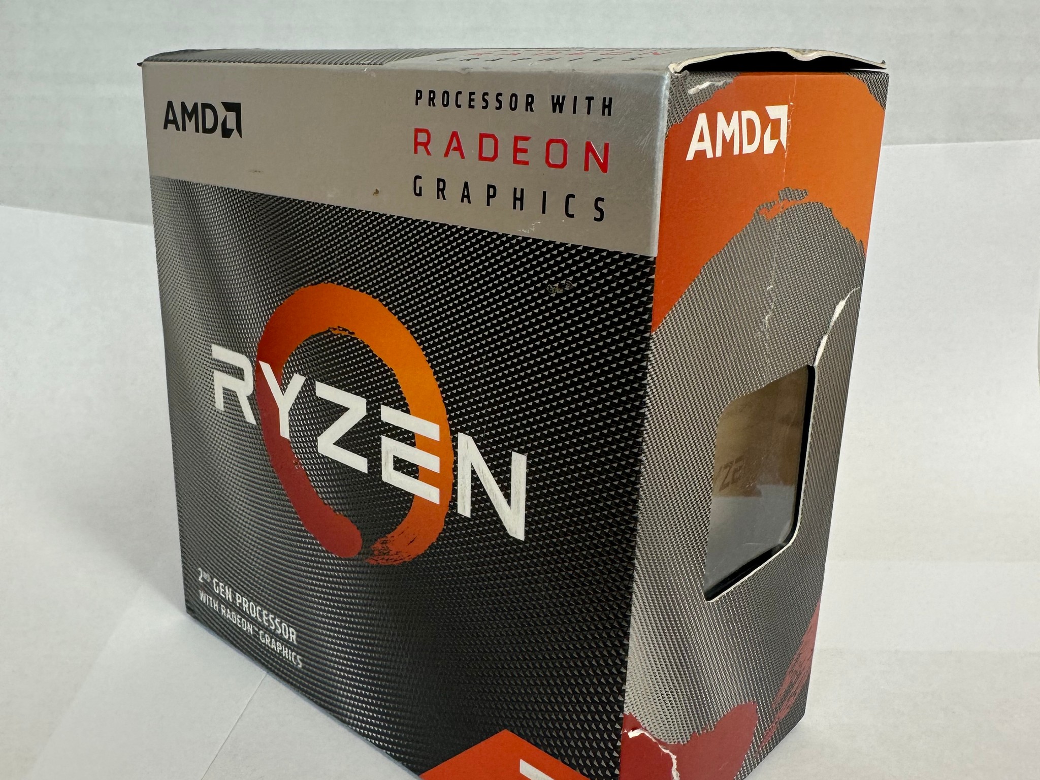 AMD Ryzen 3 3200G