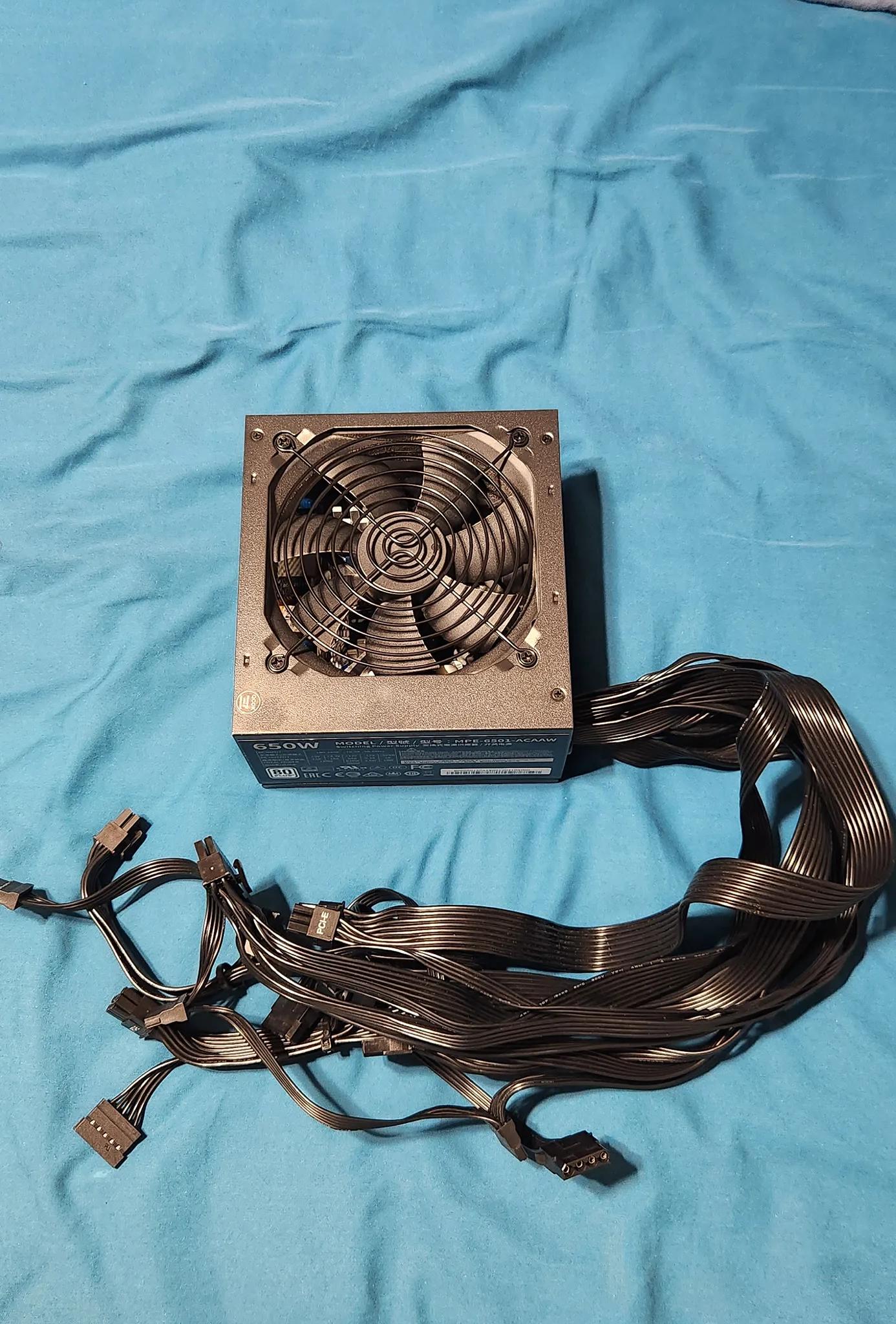 COOLER MASTER MWE 650 80+ PLUS WHITE