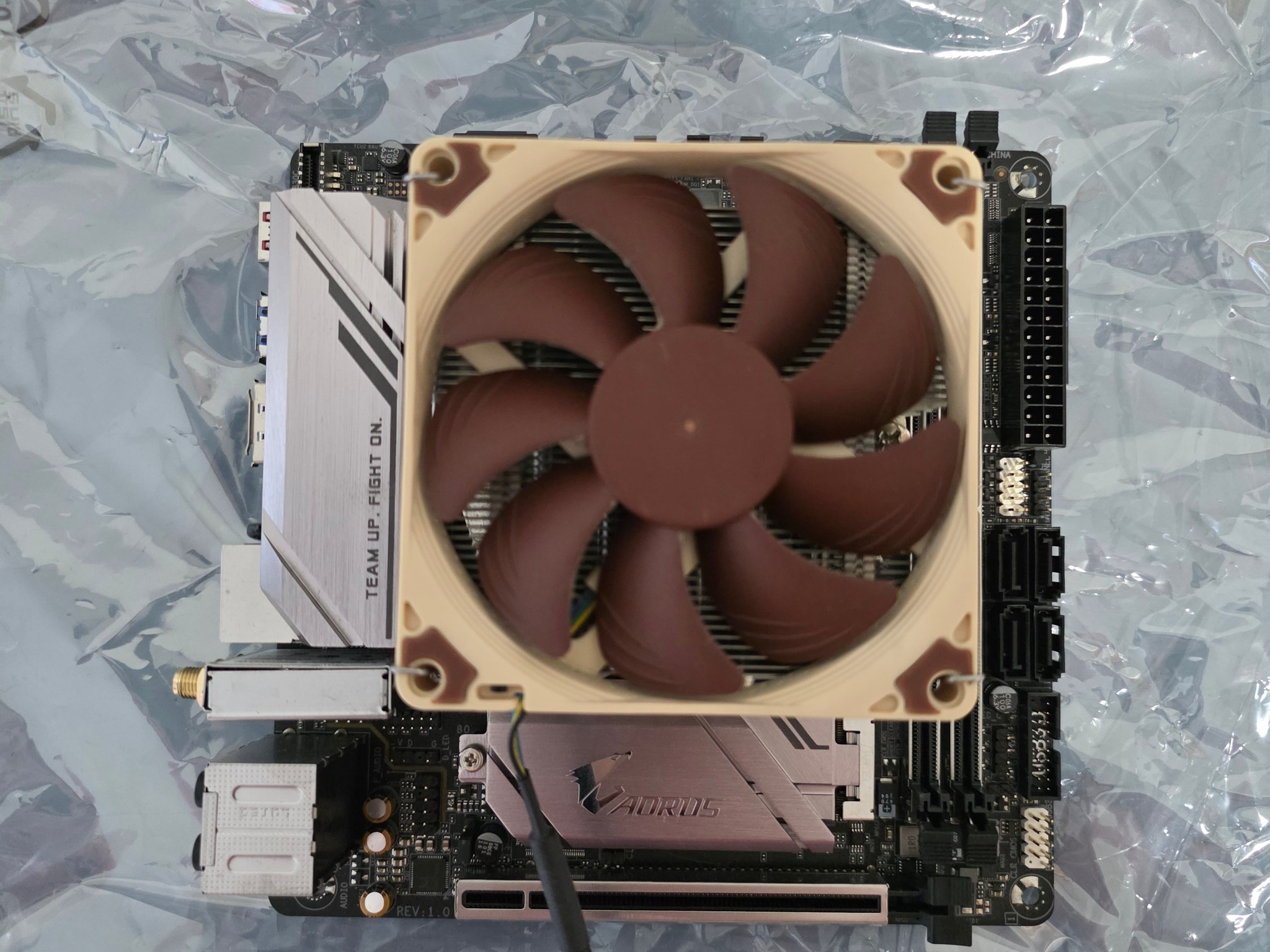 SFF Bundle: Intel i7-8700K + Gigabyte Z390 I Aorus Pro WiFi + Noctua NH-L9x65