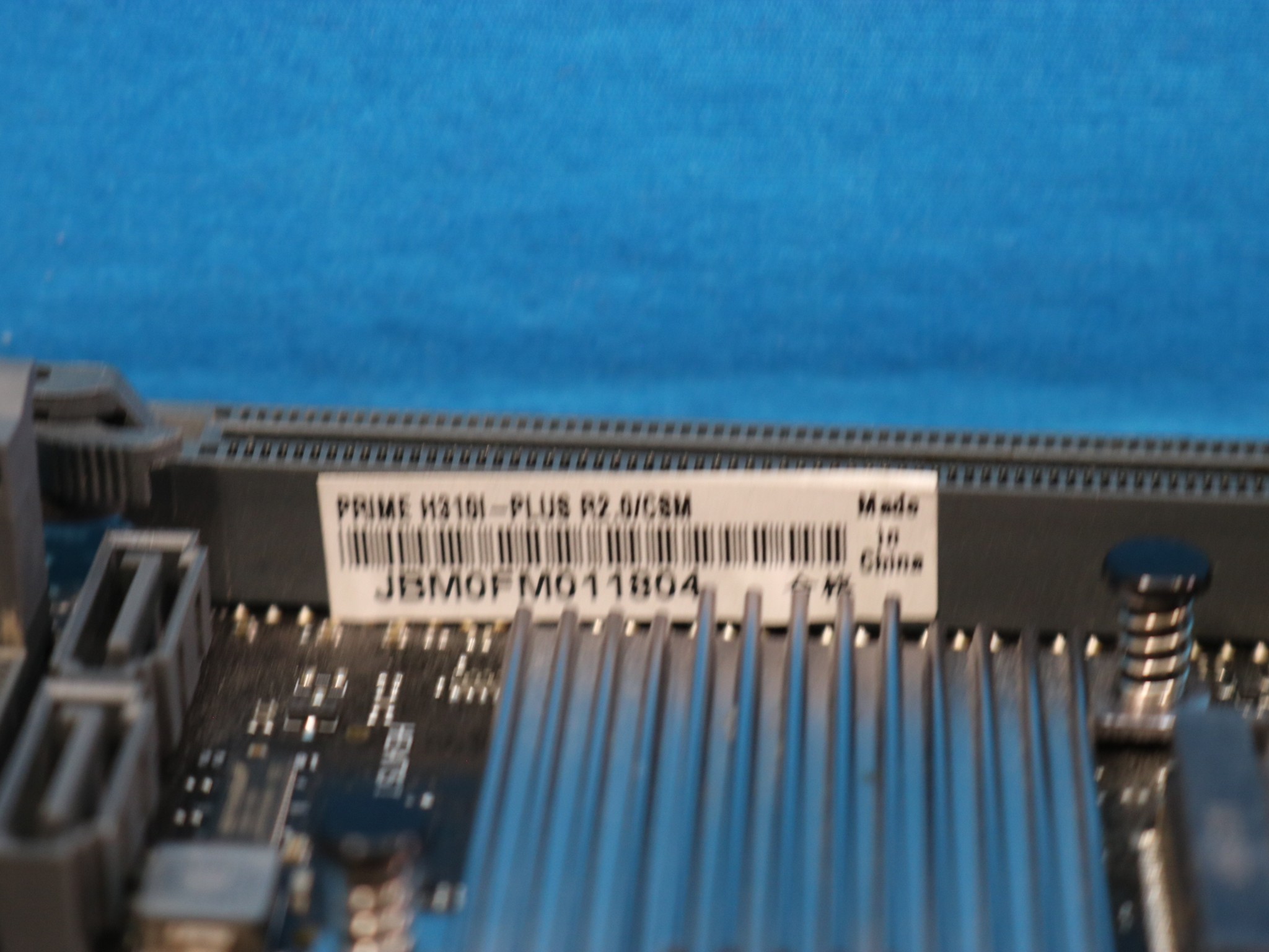 ASUS Prime H310I-PLUS R2.0/CSM Intel LGA1151/Socket H4 DDR4 mini-ITX Motherboard & I/O - 4136223211