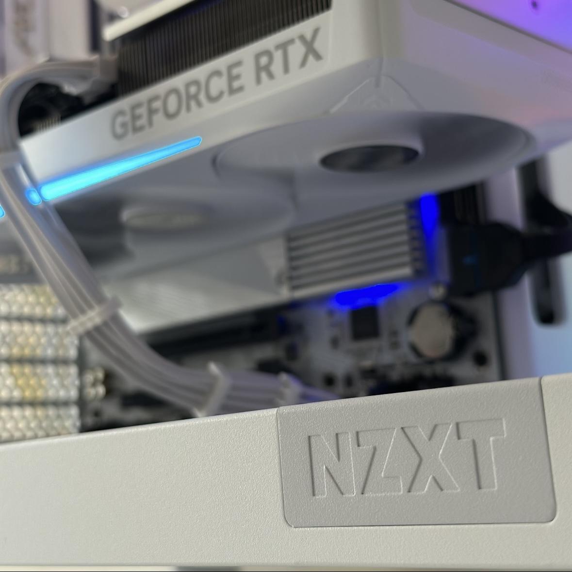 FINAL PRICE DROP CUSTOM ALL WHITE TOP END CUSTOM GAMING PC | RTX 5070TI | RYZEN 9800X3D
