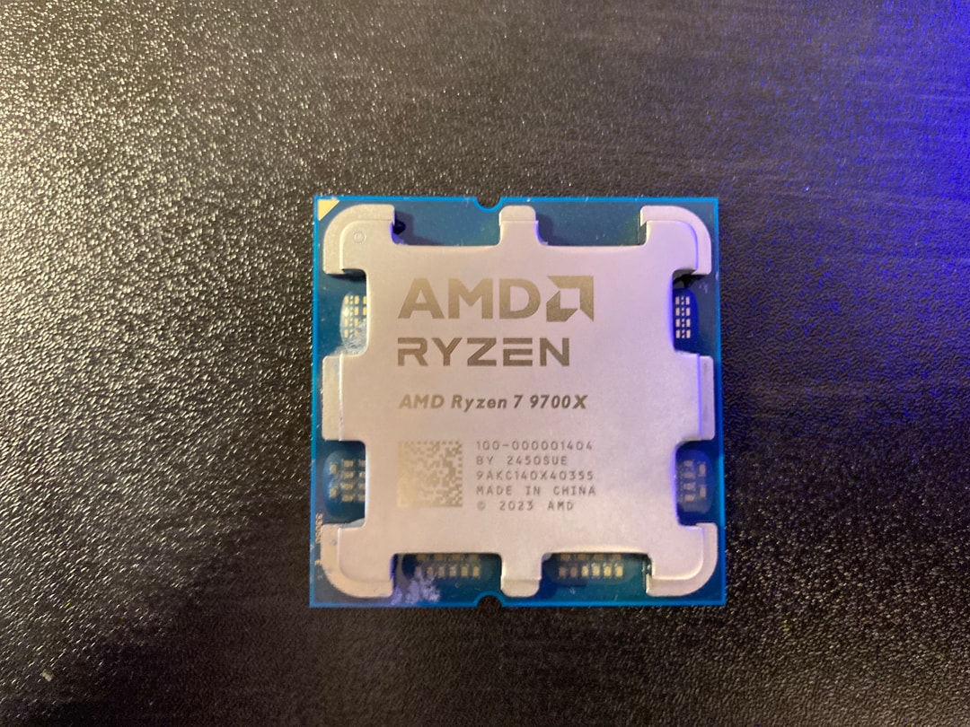AMD Ryzen 7 9700X | Jawa