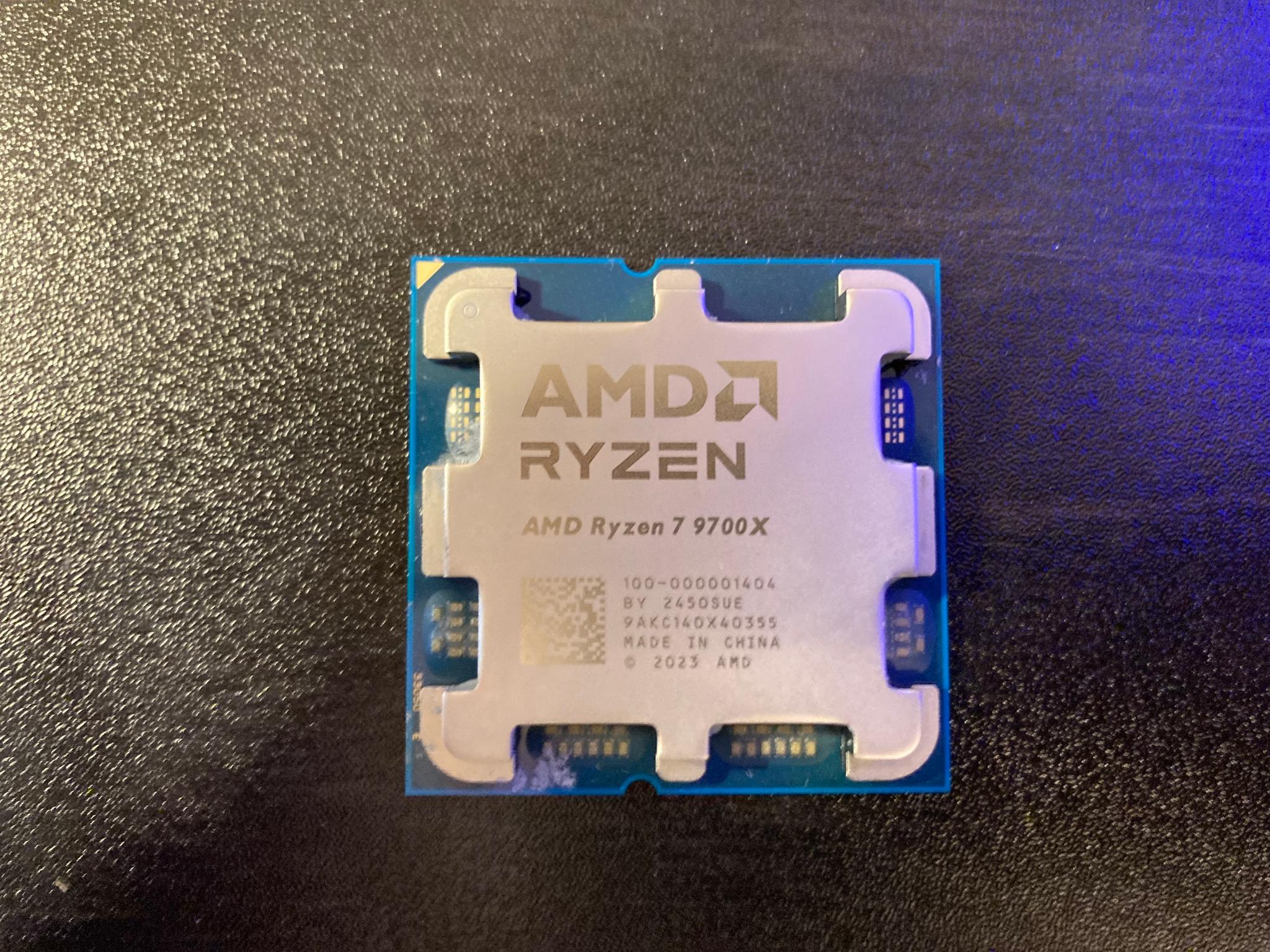 AMD Ryzen 7 9700X