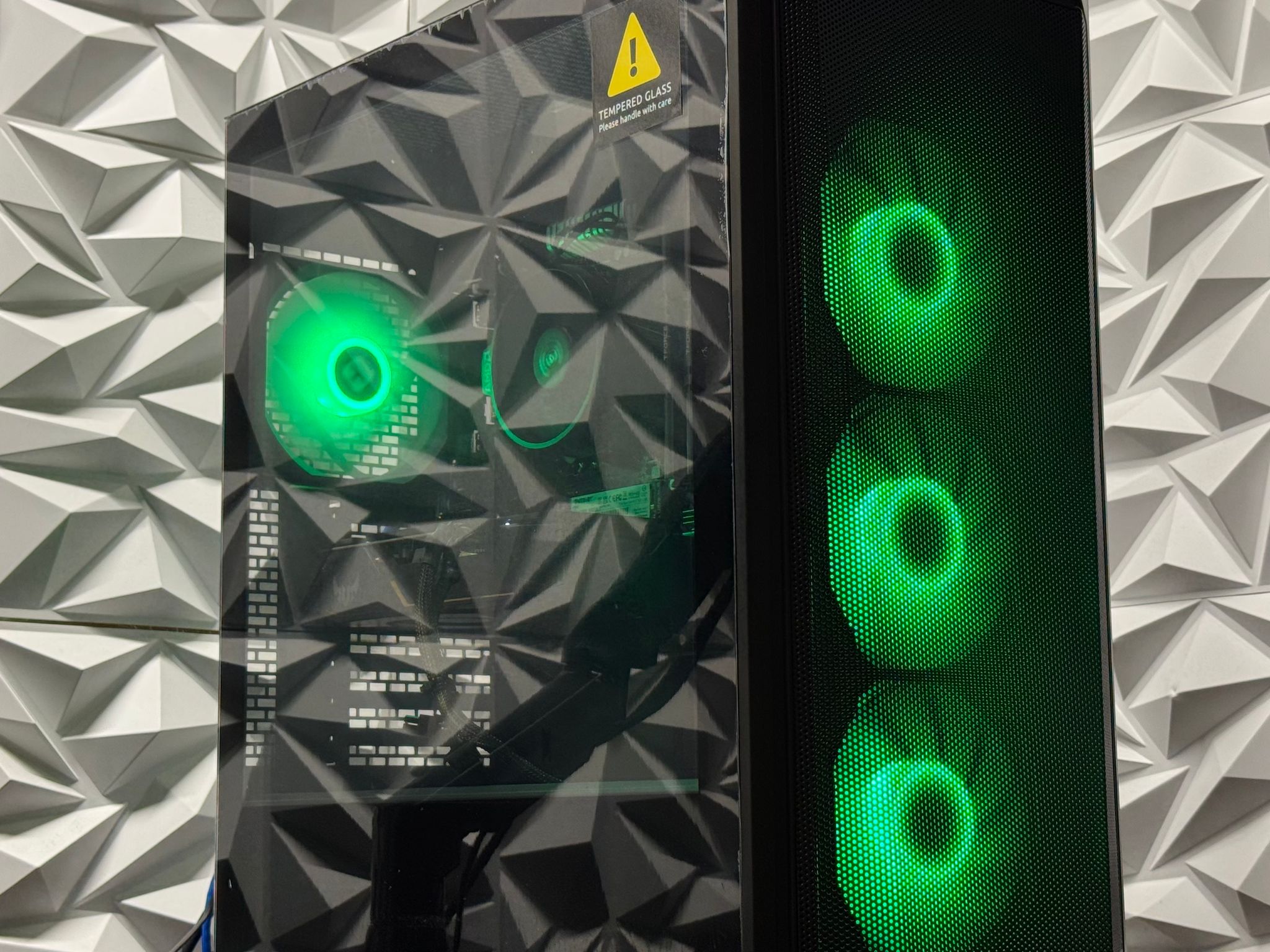 Gaming Pc / GTX 1660 Super / Ryzen 5 2600 / 16GB DDR4 Ram / 512GB SSD /