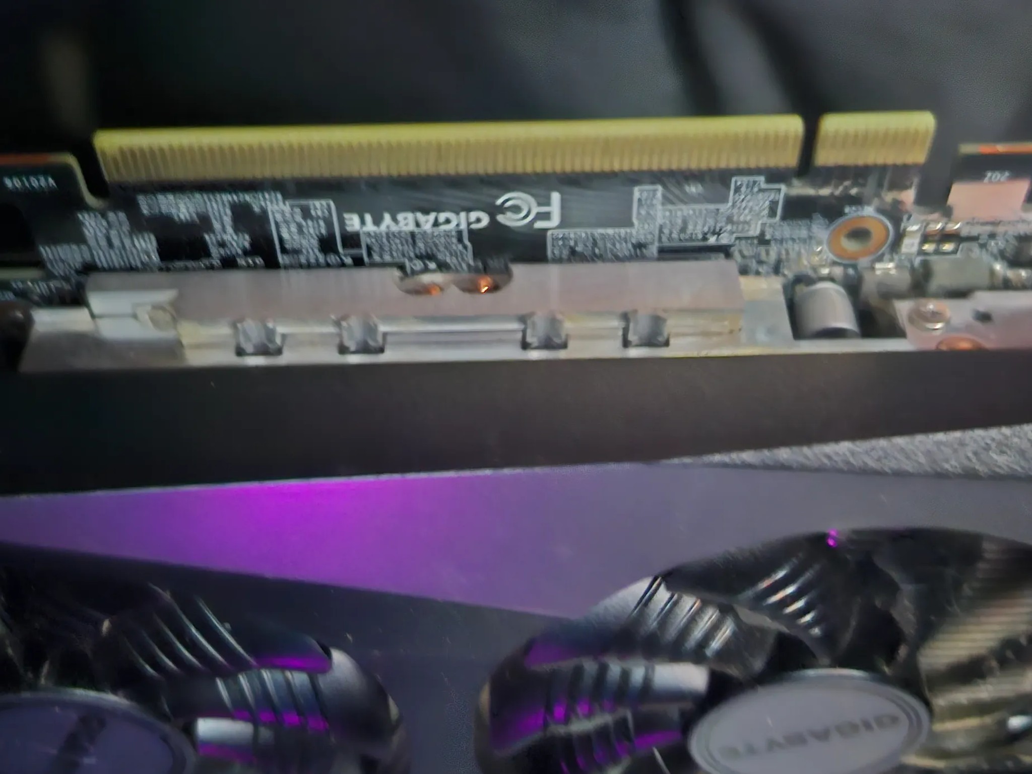 Used rgb gigabyte 3050 8gb