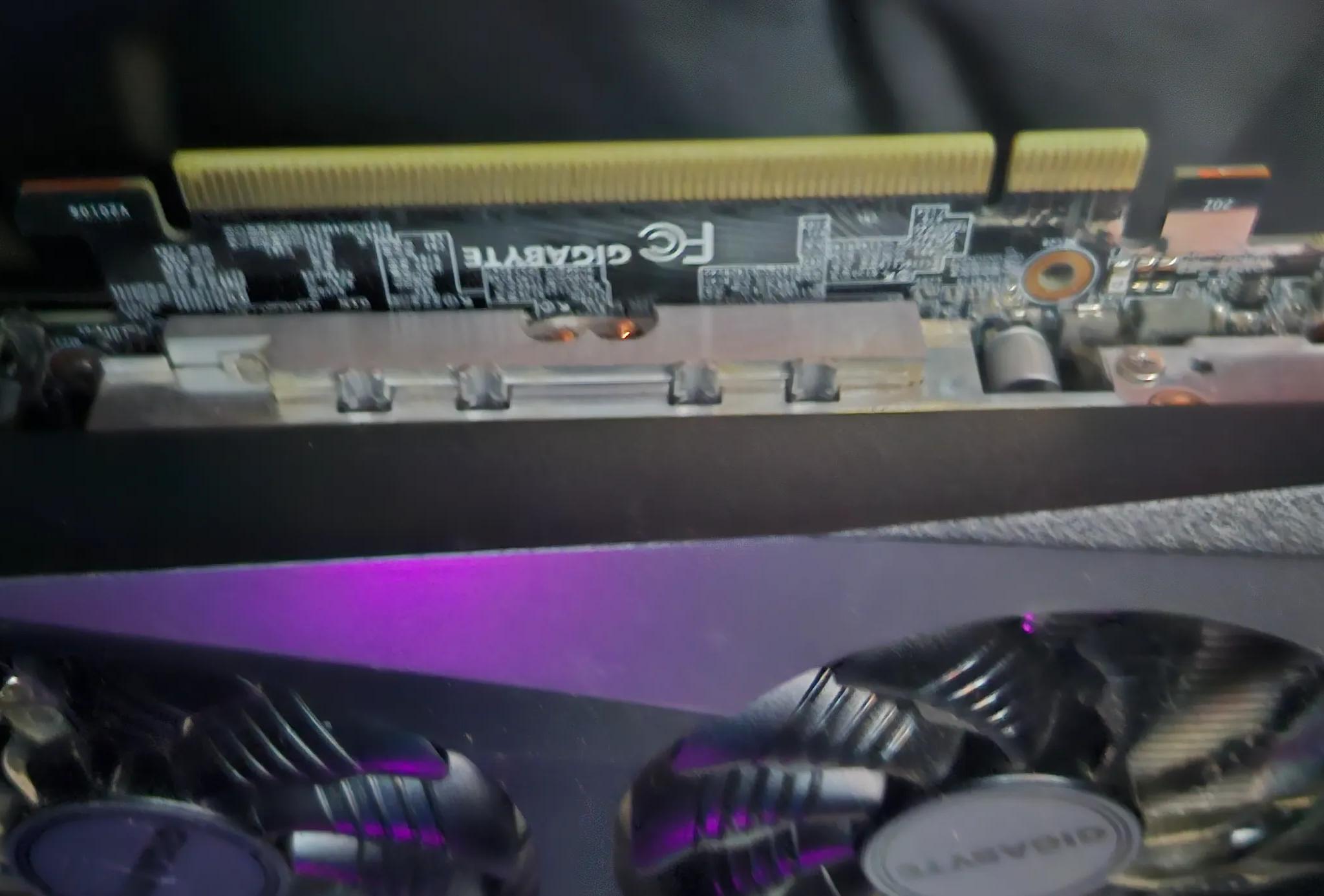 Used rgb gigabyte 3050 8gb