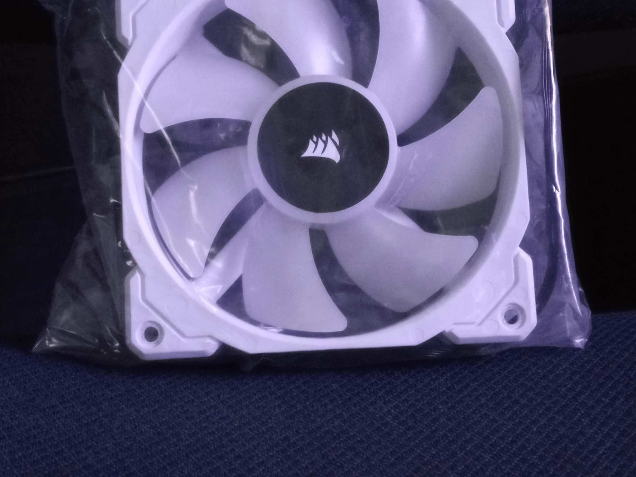 Corsair ML120 RGB White Magnetic Levitation Fans (Dual Pack)