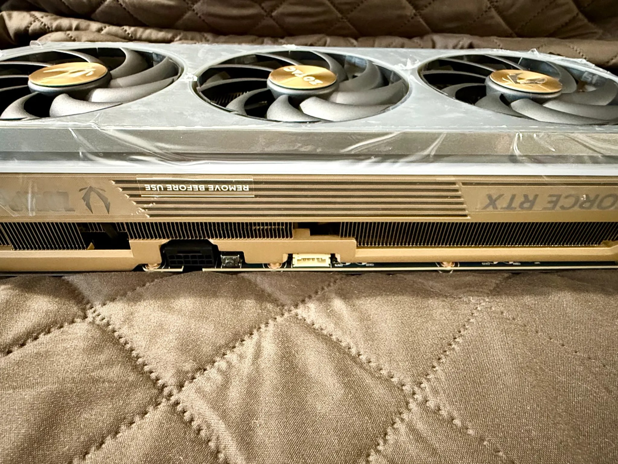 ZOTAC Gaming GeForce RTX 5090 AMP Extreme Infinity - DLSS 4 - 32GB - GDDR7