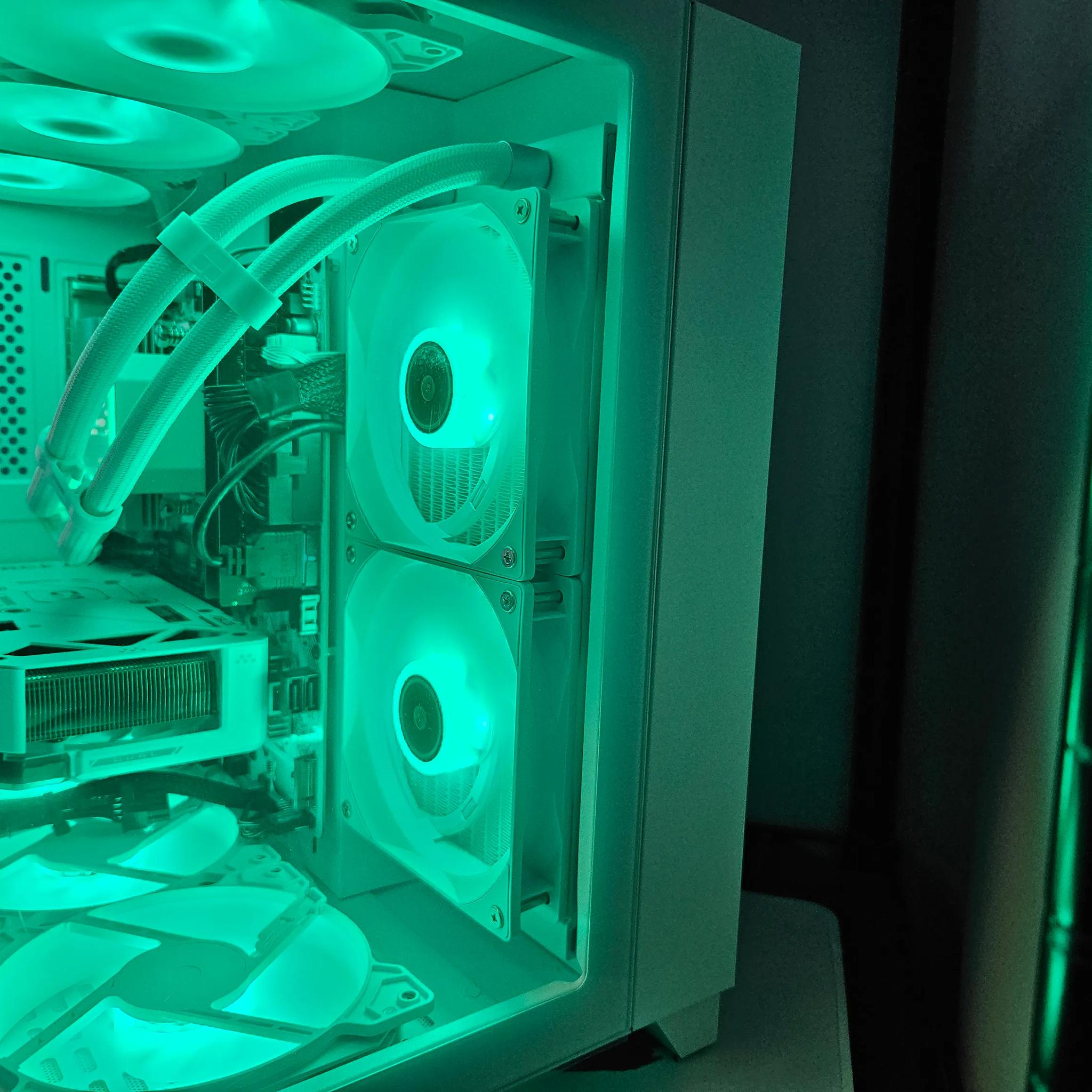 Artic Beast Ryzen 7 5700x / 32GB / 2TB / RTX 4060