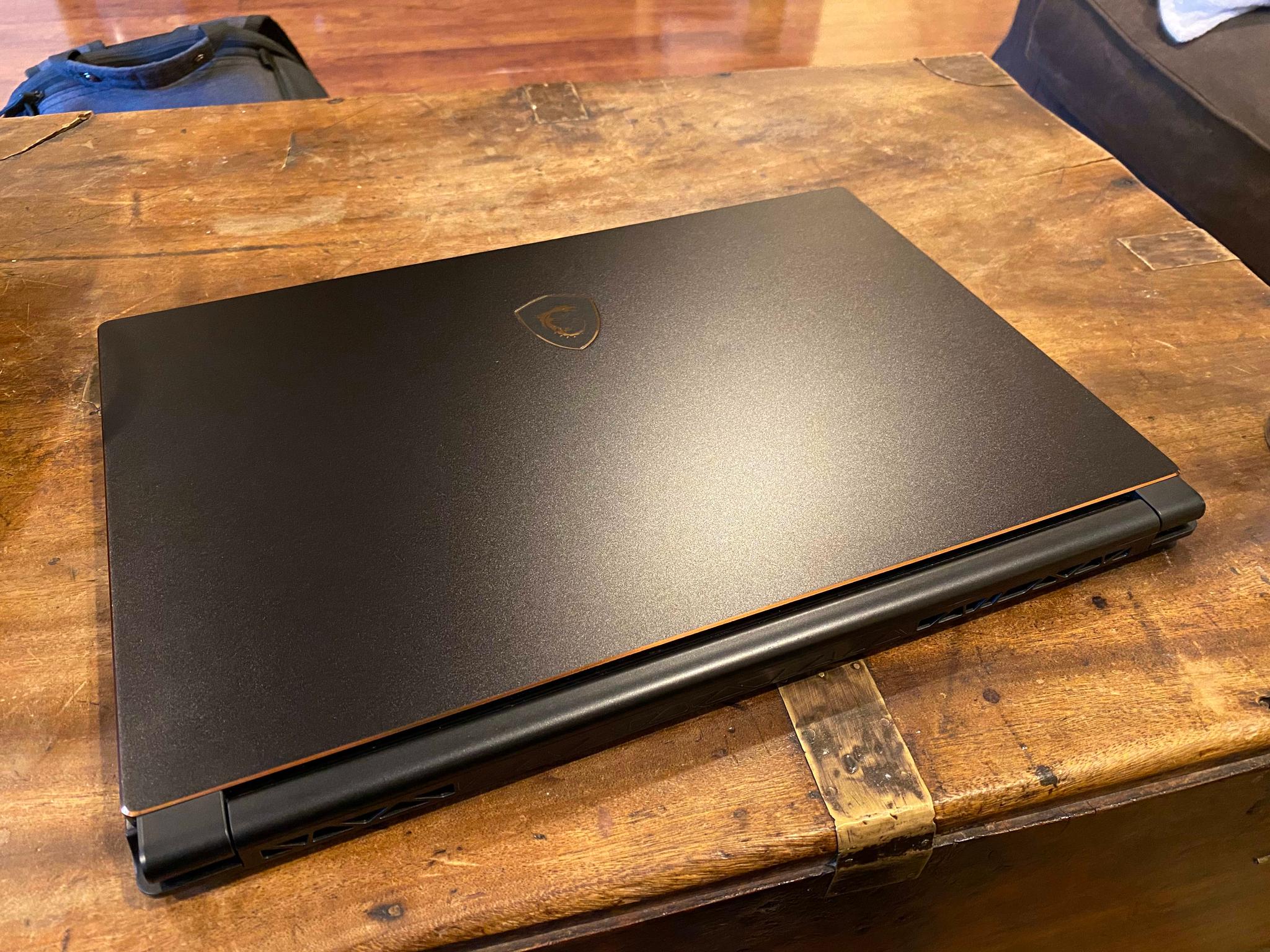 MSI GS65 Stealth 9SE 15.6” - RTX 2060 - WiFi 6 - 240hz - 64GB RAM - 1TB NVMe