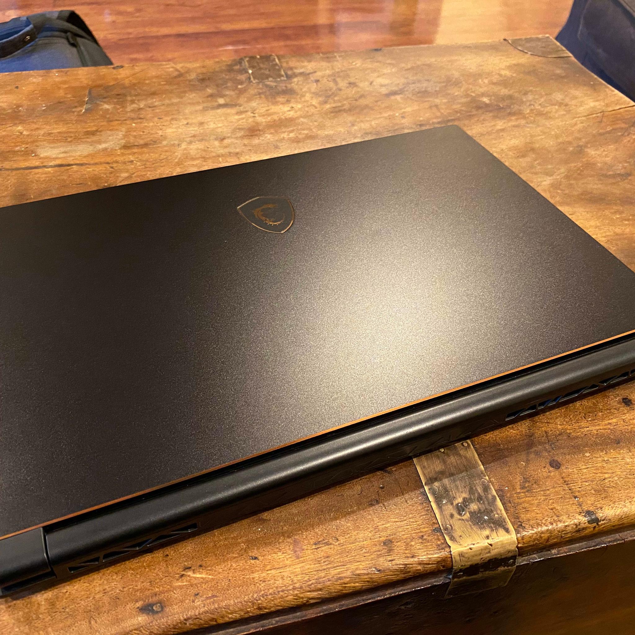 MSI GS65 Stealth 9SE 15.6” - RTX 2060 - WiFi 6 - 240hz - 64GB RAM - 1TB NVMe