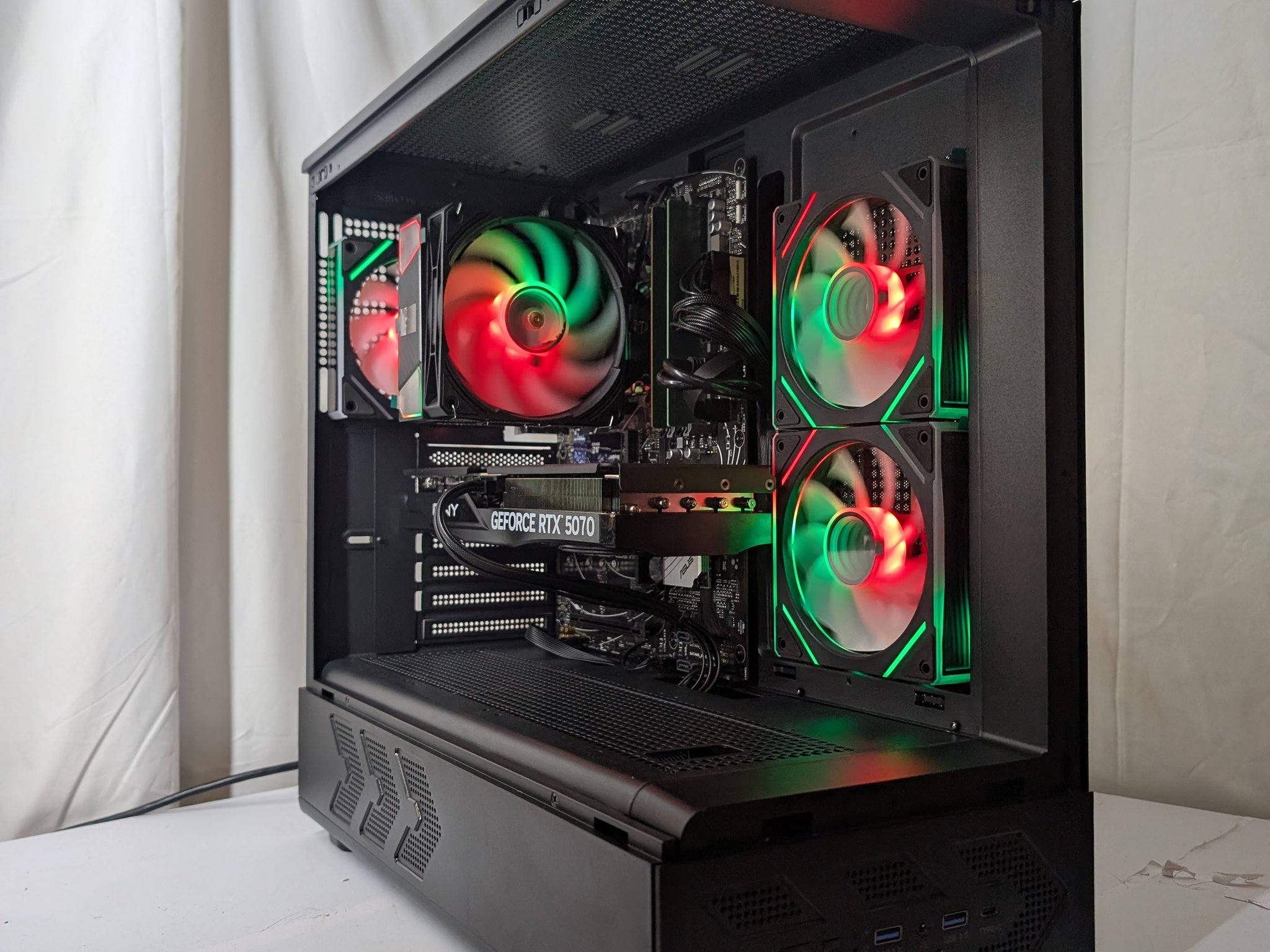 RTX 5070 | RYZEN 5 7500F | 16GB DDR5 | 650W PSU | 1TB NVME