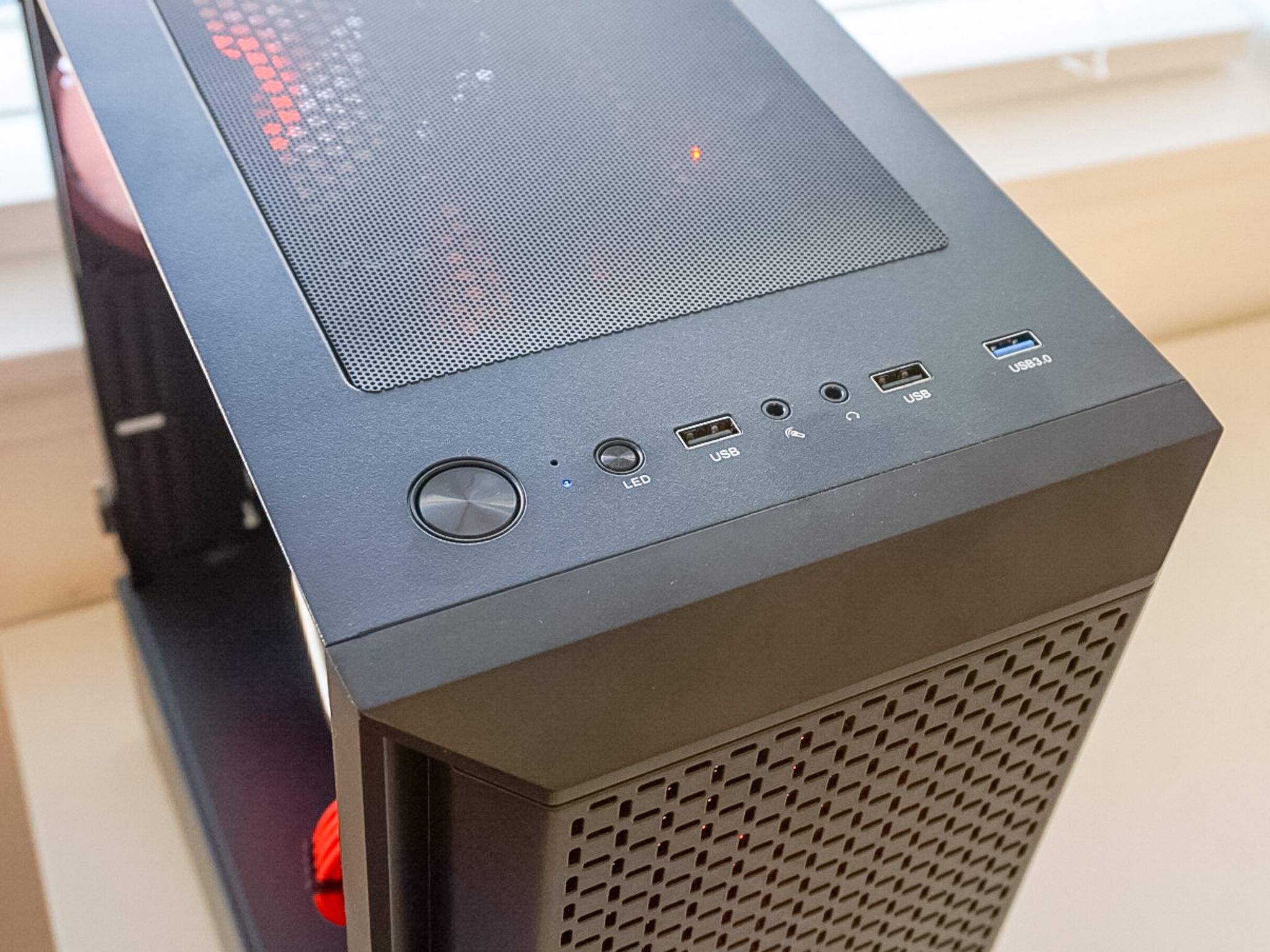 1R7 - Ryzen 5 1600 / 16GB RAM DDR4 / RX 570 / 256GB SSD - Budget PC 🚄FREE SHIPPING