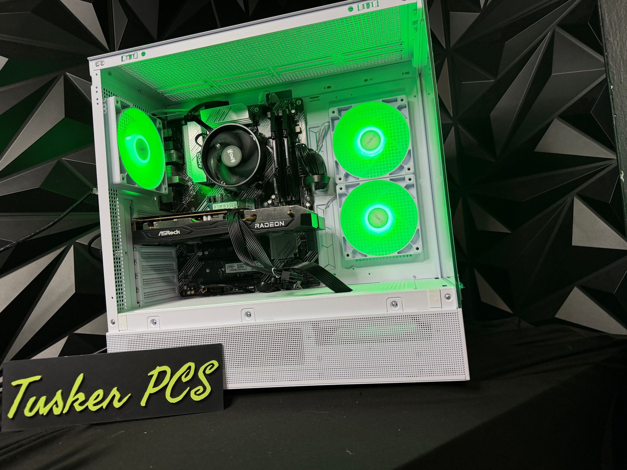 💥💸 THE BUDGET BANGER 💸💥 Ryzen 5 5500| RX 6600| 16 GB DDR4| 500 GB NVMe| 650 Gold PSU