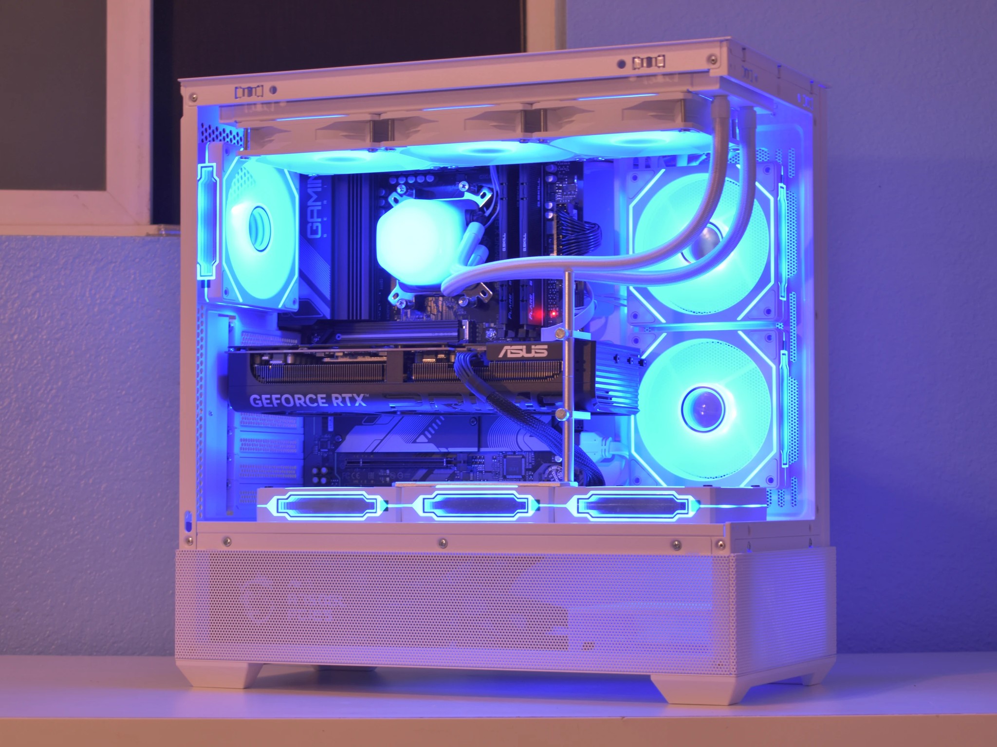 🚀High End Gamer🚀 Ryzen 7 9800X3D | RTX 5070ti 16GB | 32GB DDR5 | 2TB nVME SSD | White | RGB+Wifi