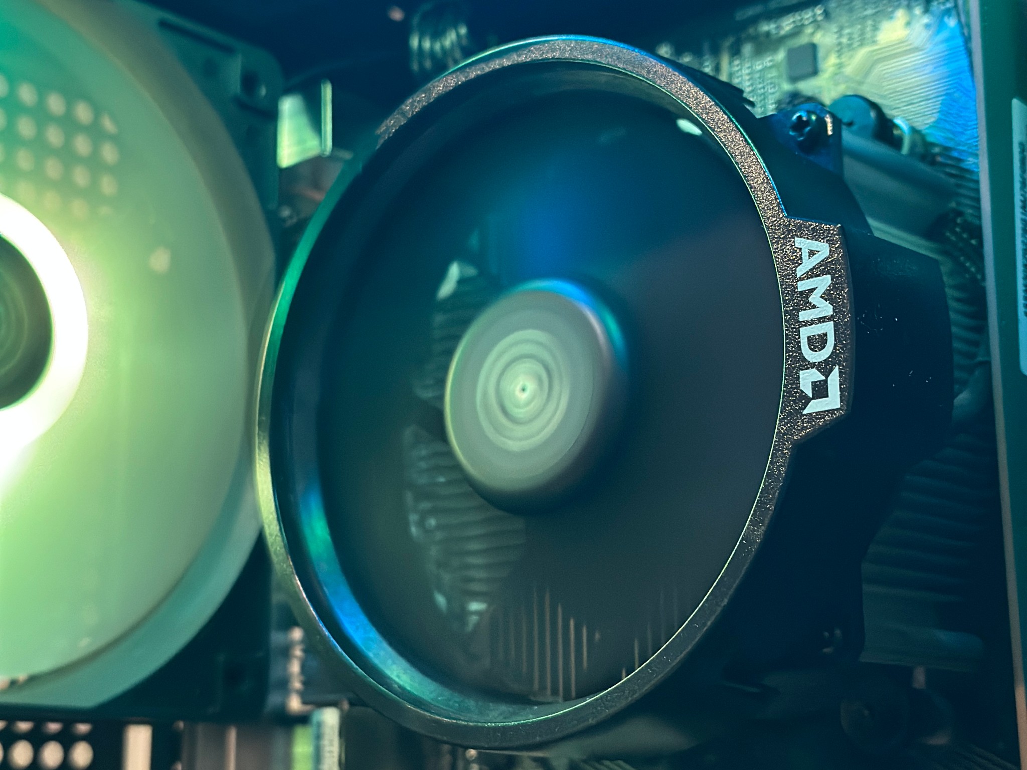 RTX 2060 | Ryzen 5 2600x | 16GB DDR4 | 1.12TB | Win 11 | Office 2024 | FREE SHIP | 1080p Gaming PC