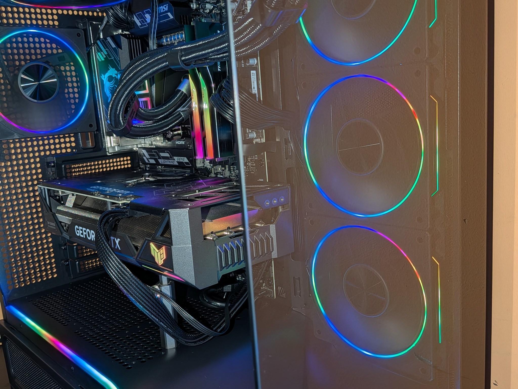 7600X3D | RTX 4070 Ti | 32GB | 2 TB | 1000W GOLD