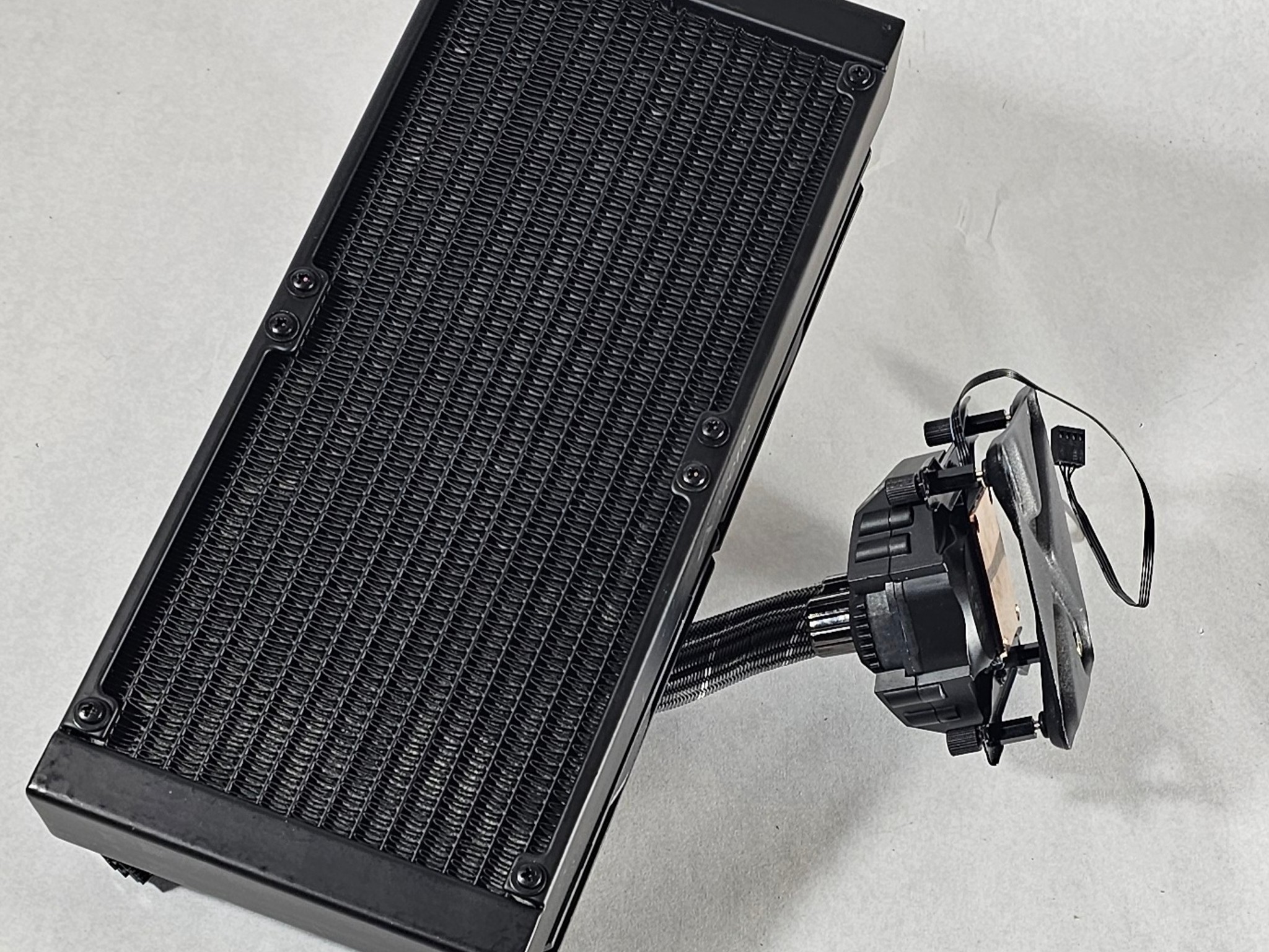 ARCTIC 240mm AIO CPU Liquid Cooler for Intel LGA1200