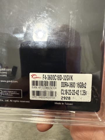 G.SKILL Ripjaws V Series 32GB (2 x 16GB) 288-Pin PC RAM DDR4 3600 (PC4 28800) Desktop Memory
