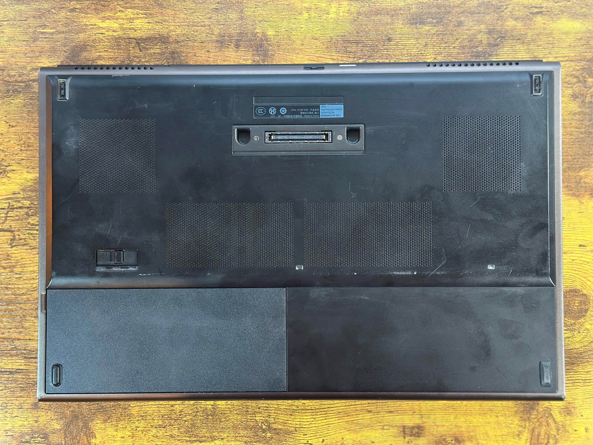 Dell Precision M6700 | Intel i7 3740QM | 24GB DDR3 | AMD M6000 2GB | SSD+HDD | Win10 | Gaming Laptop