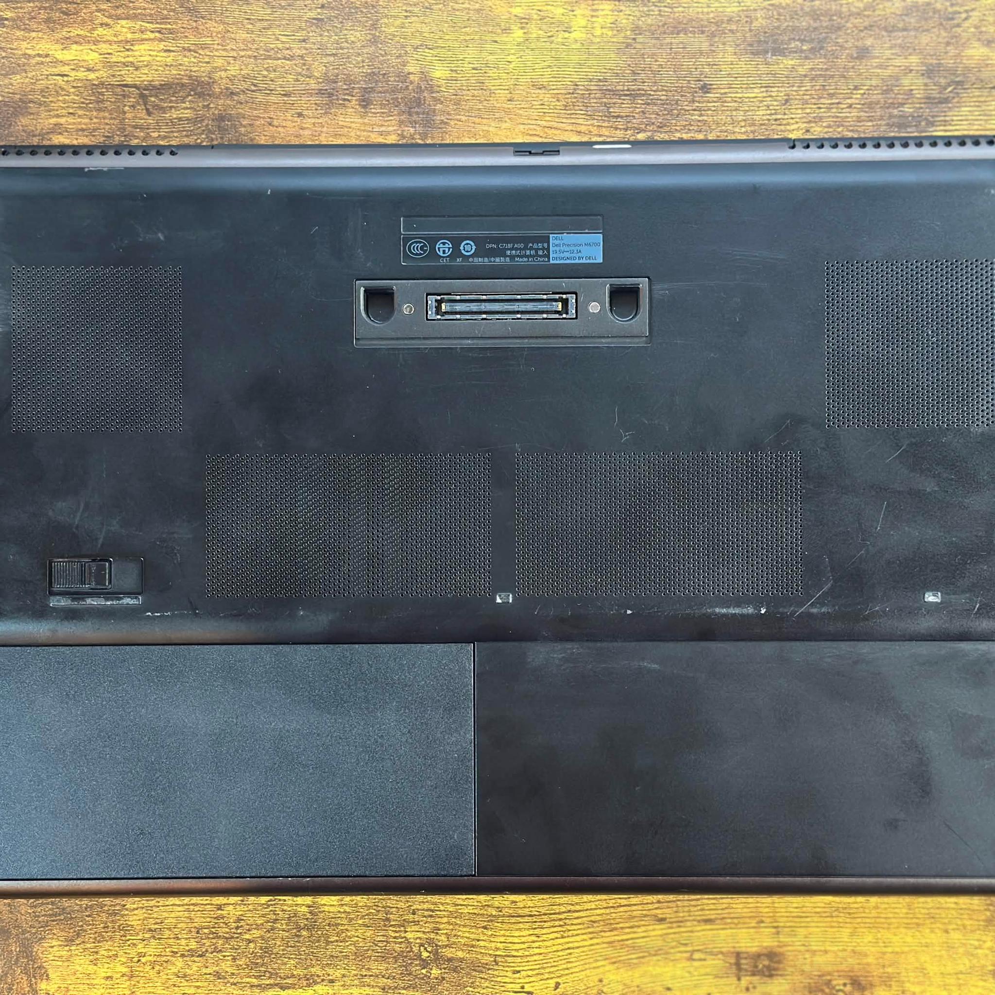Dell Precision M6700 | Intel i7 3740QM | 24GB DDR3 | AMD M6000 2GB | SSD+HDD | Win10 | Gaming Laptop