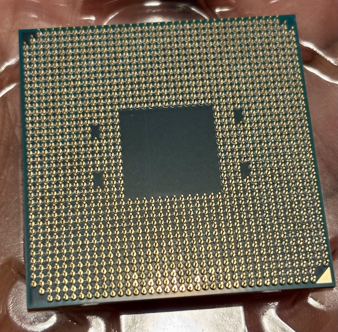 AMD Ryzen 9 3900X 12-core, 24-thread Unlocked Desktop processor