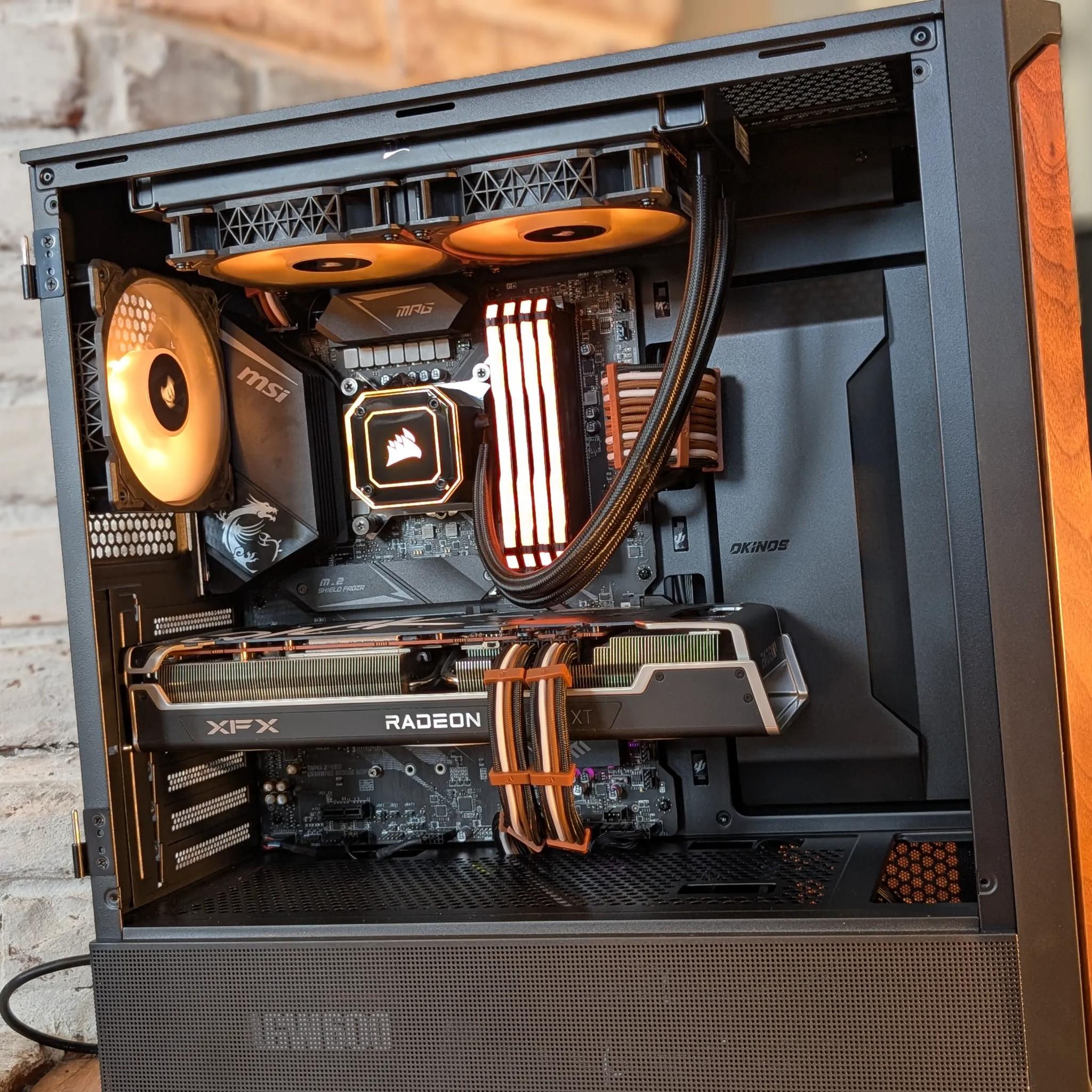 MIDNIGHT TIMBER - Gaming PC - Intel I5-11600K - AMD Radeon RX 6700XT