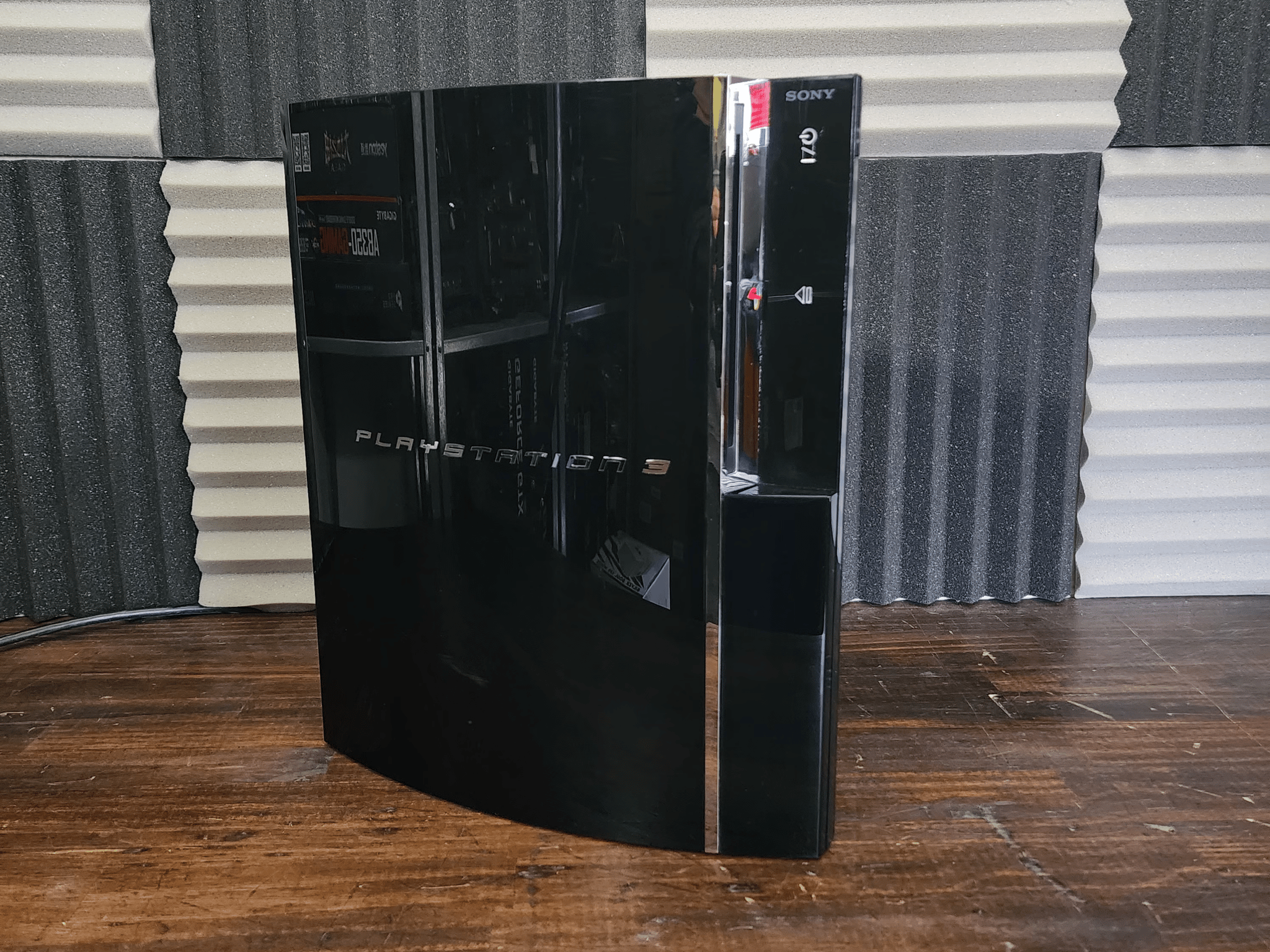 Original Sony PlayStation 3 // Backwards Compatible Model CECHE01