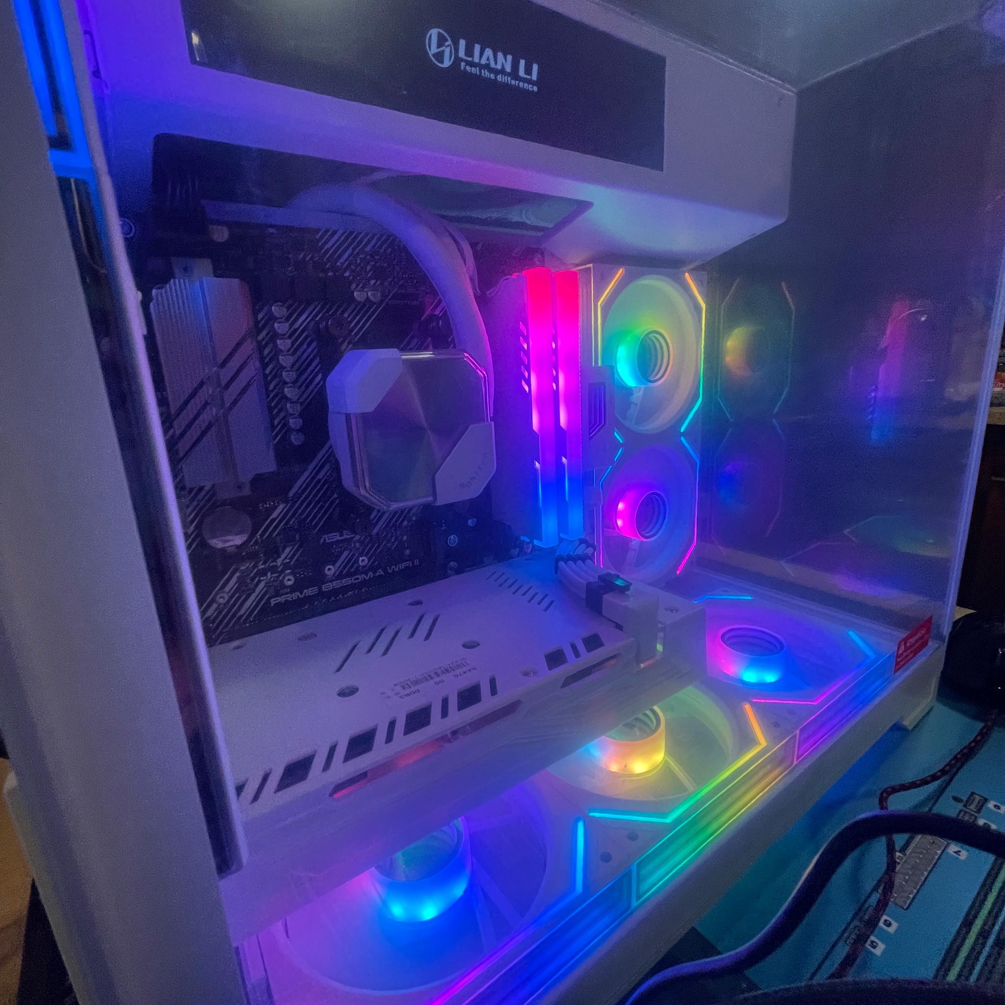 Radeon RX 470 Custom Gaming PC - Ryzen 5 5600X3D