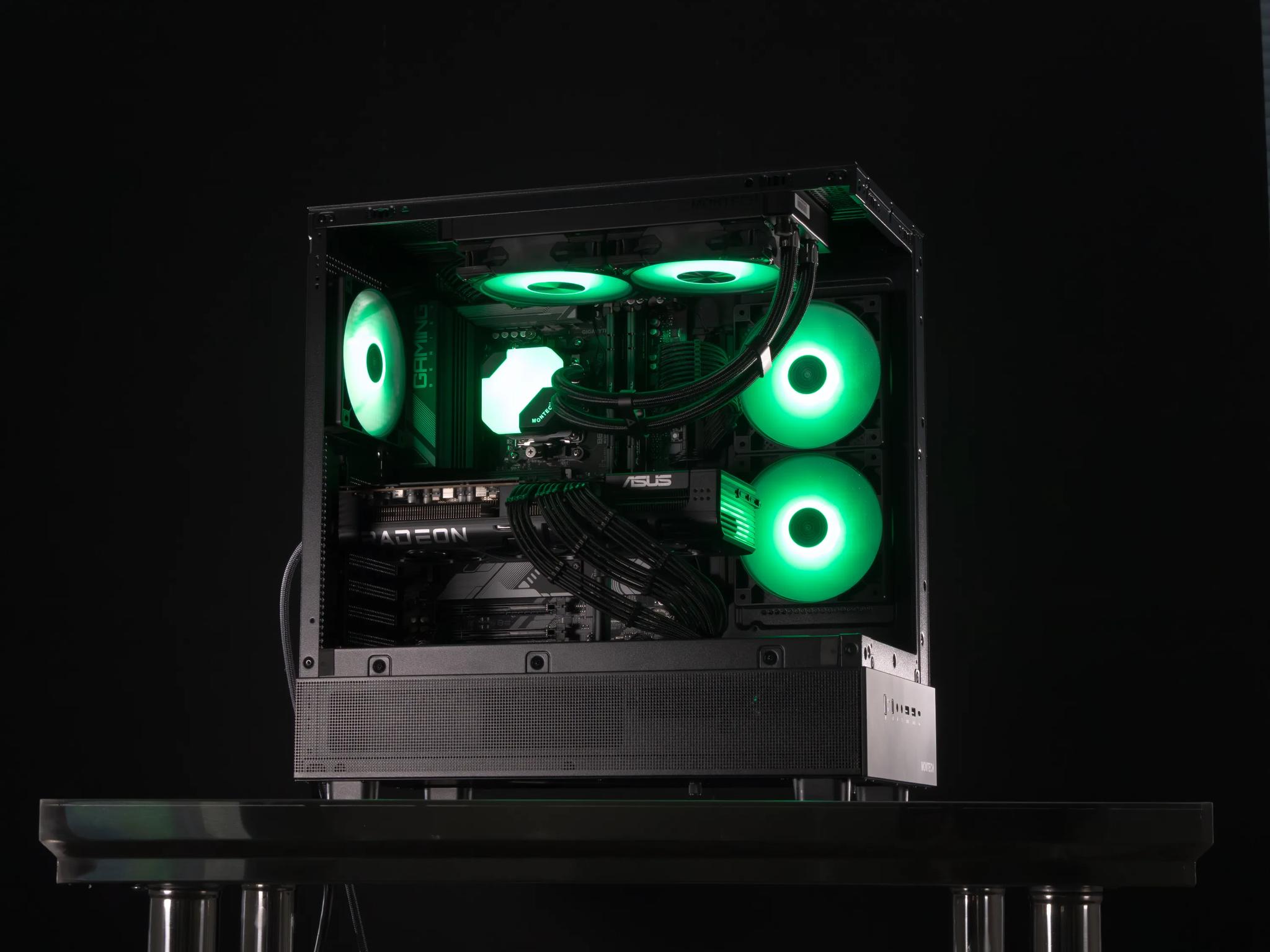 💥 Blitz - RX 9070 XT / AMD R7 9700X | Elite 1440p & High-Performance 4K gaming PC