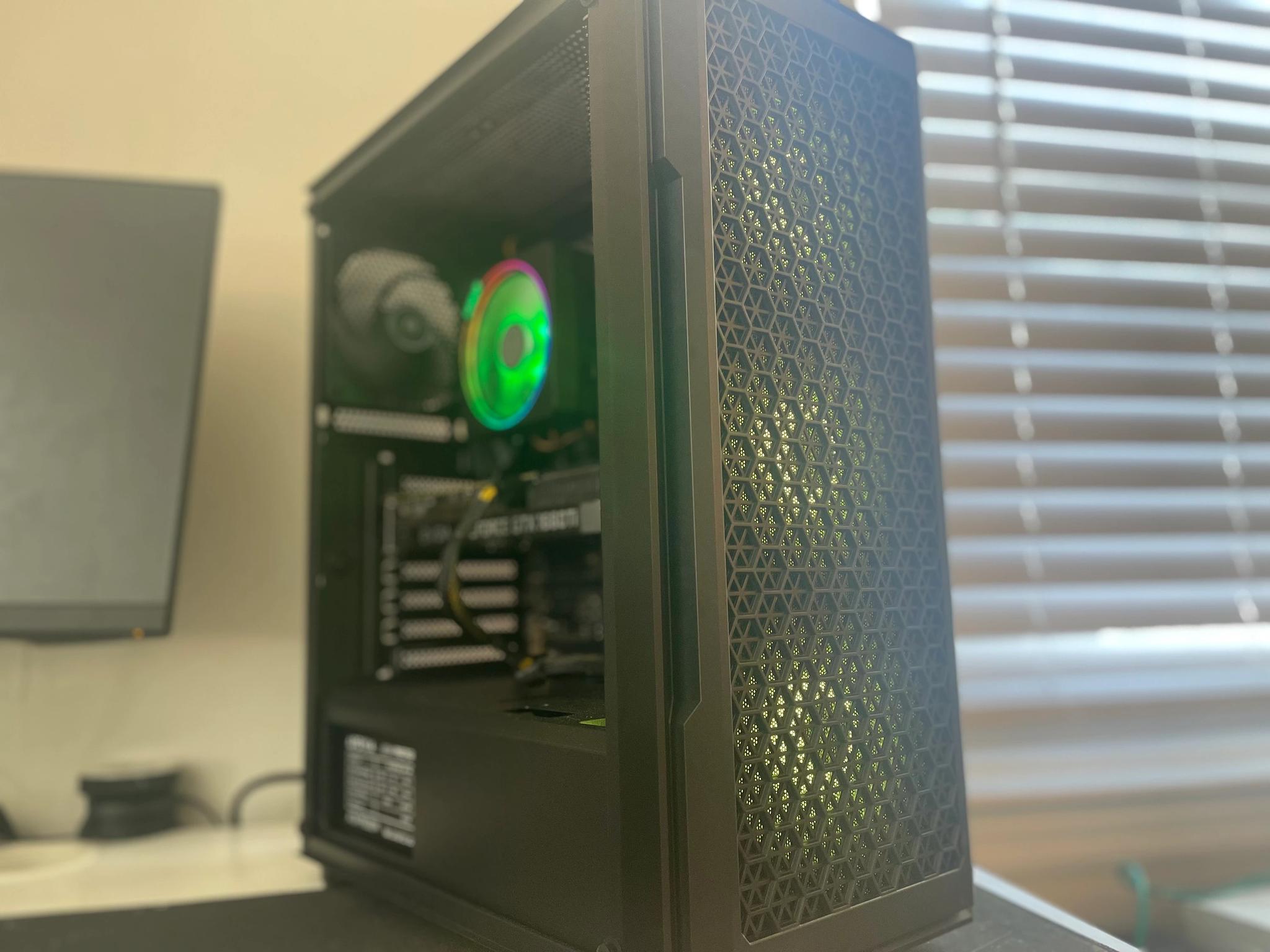 LIME - Mid-Range Gaming PC - Ryzen 5 3600x & 1660ti