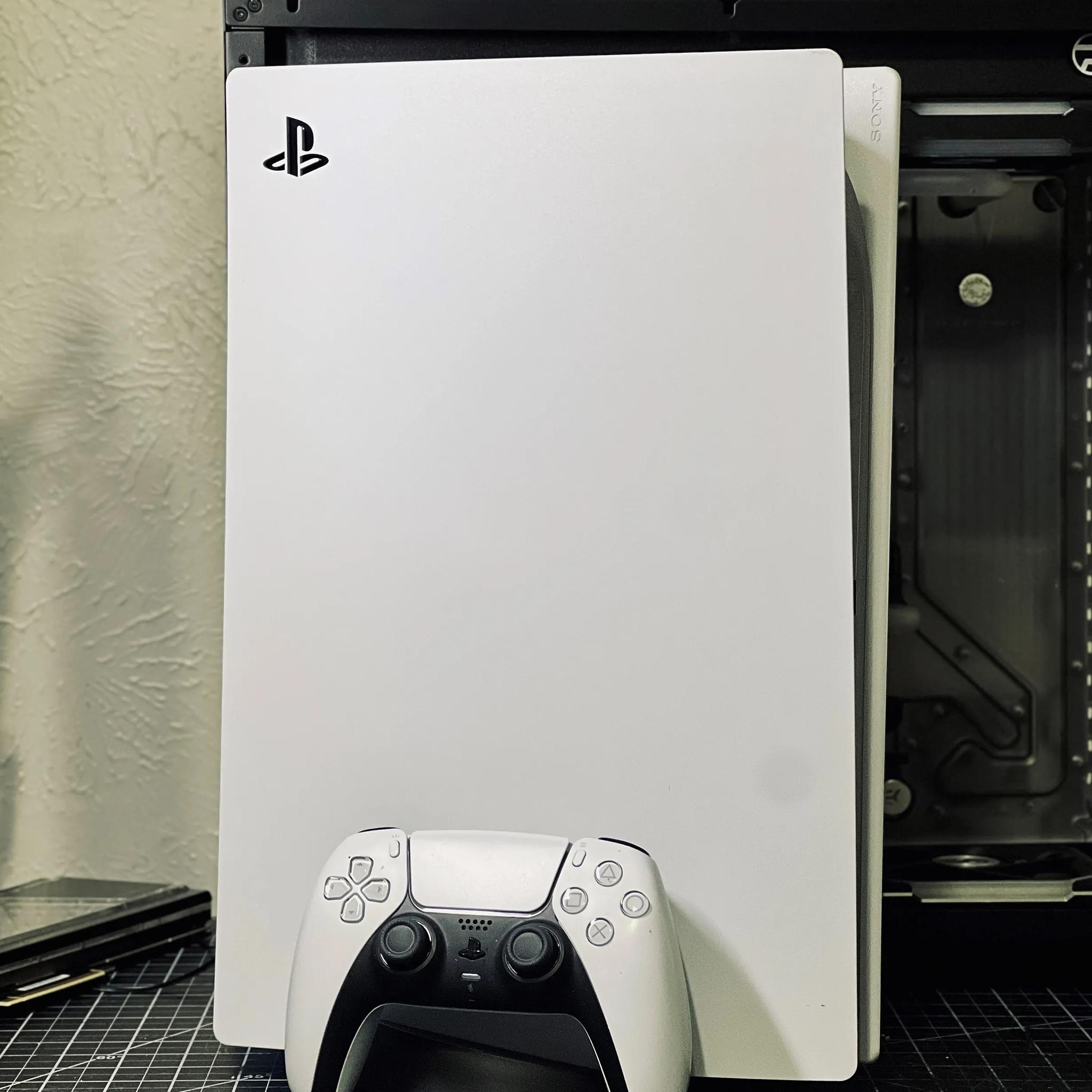 PlayStation 5, Disc Edition - lightly used, perfect condition in original packaging