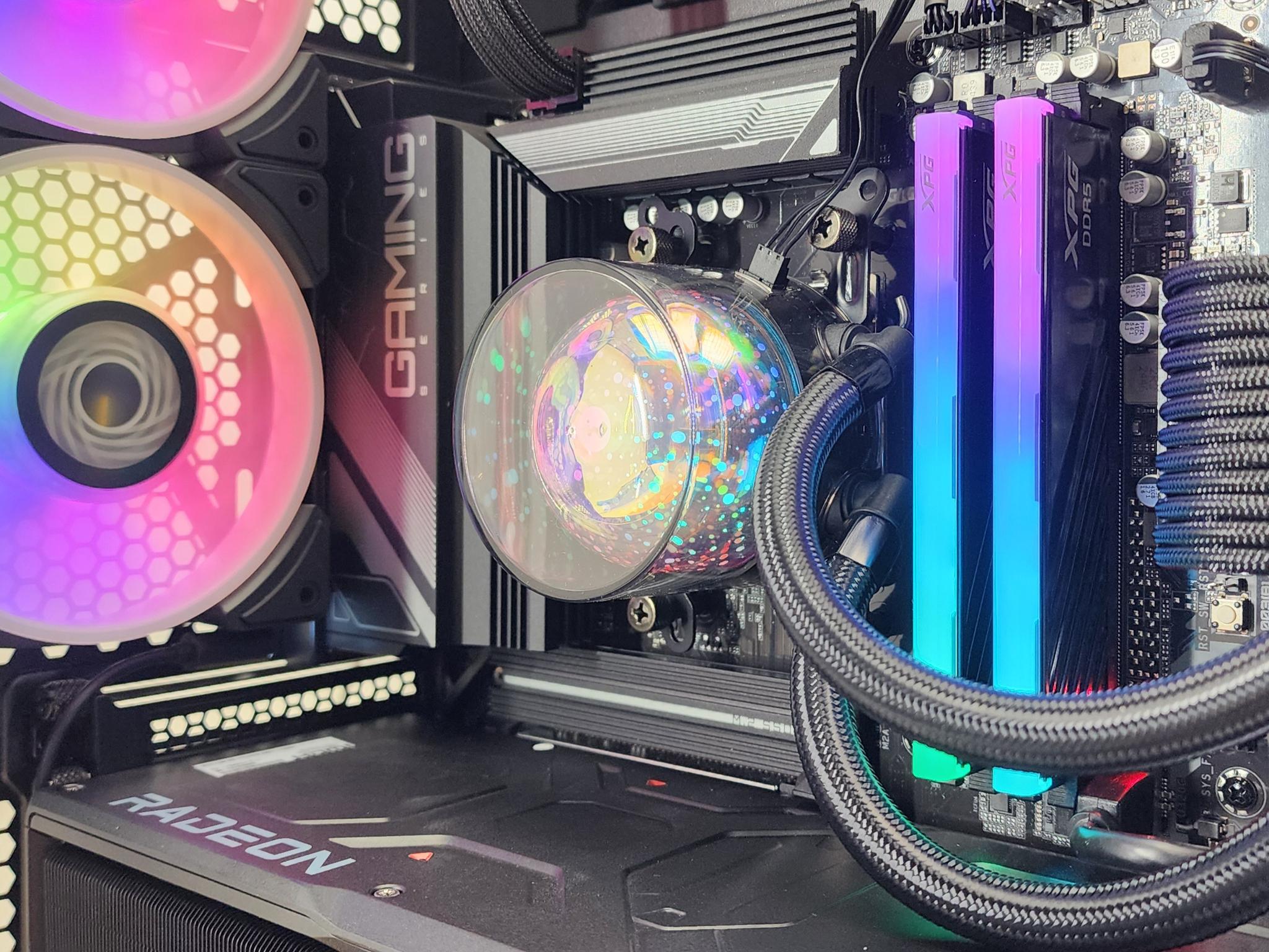 Gaming PC Ryzen 9 9900X 32GB RAM 2TB SSD RX 7900 XTX 24GB Windows 11 Computer