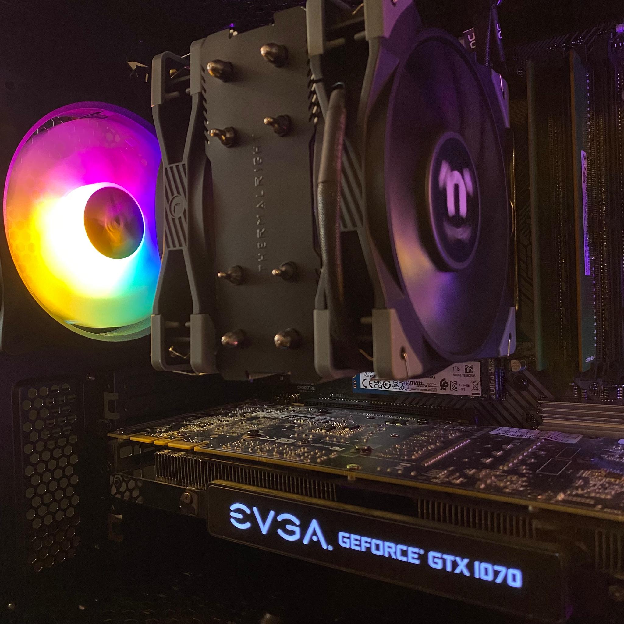 Ryzen 5 | 16 ram | GTX 1070 | 1tb ssd