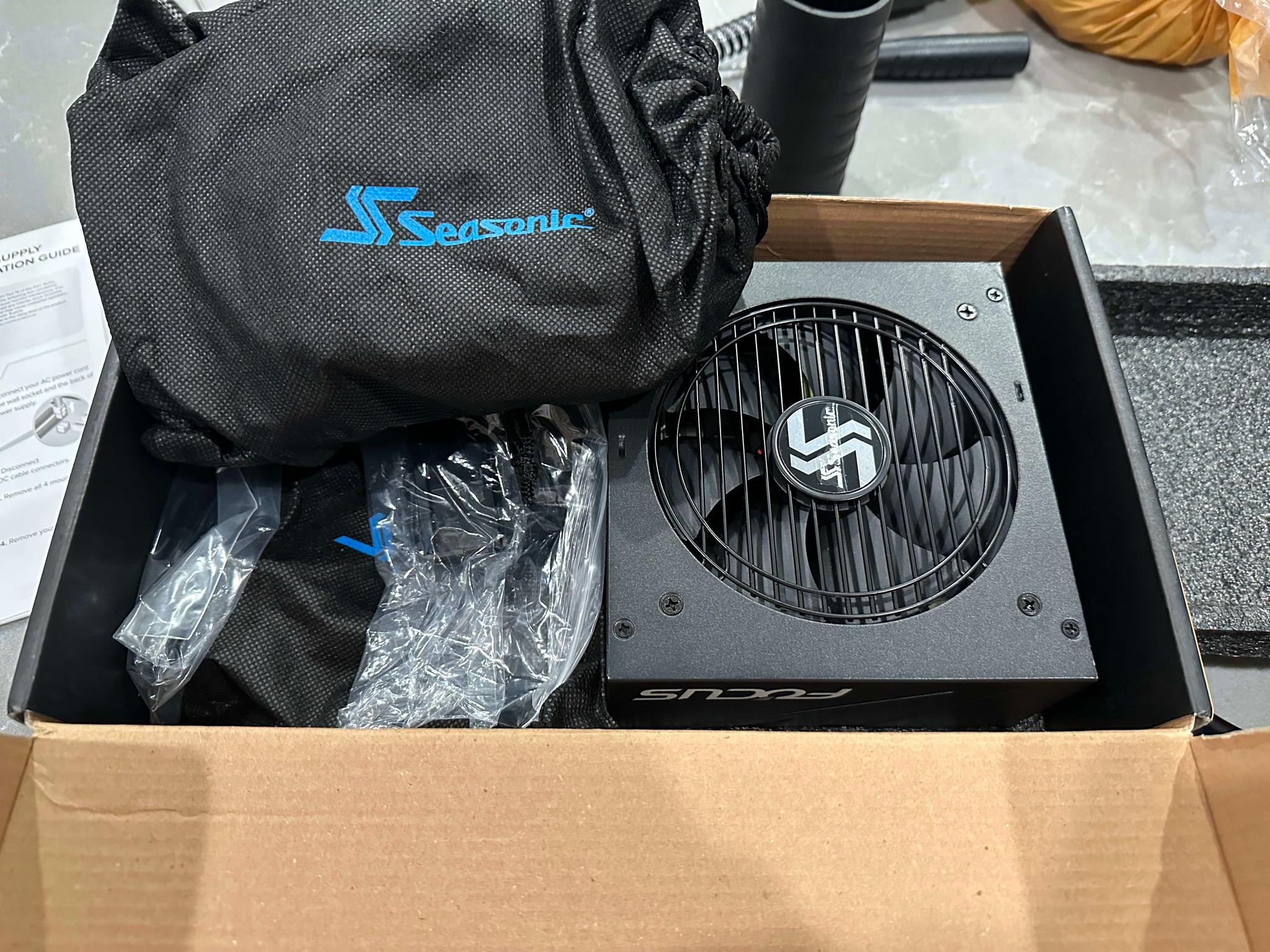 SeaSonic 650 W 80+ Gold Certified ATX Fully Modular Power Supply
