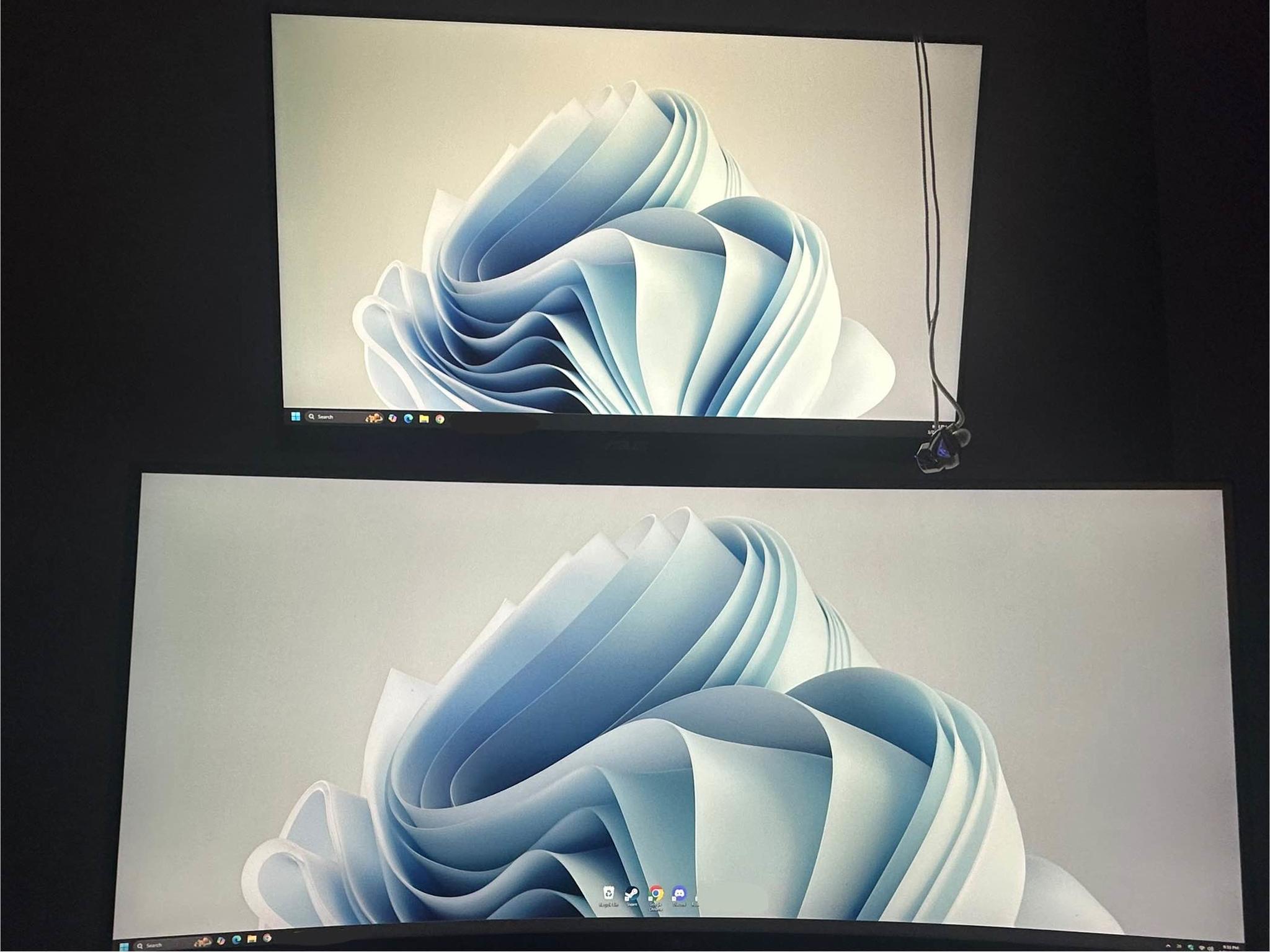 2 MONITORS - CAN BUY SEPERATELY