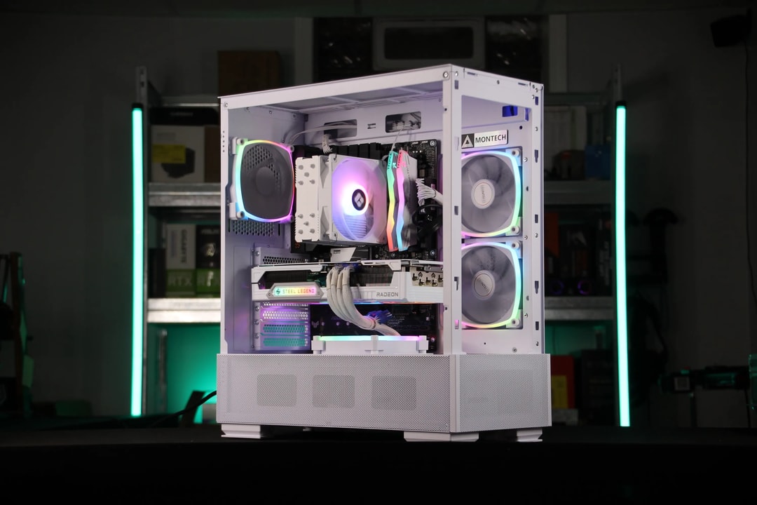 𝑪𝑹𝑬𝑺𝑻 // Ryzen 7 7700X, RX 9070 // Upper Mid-Range Gaming PC | Jawa