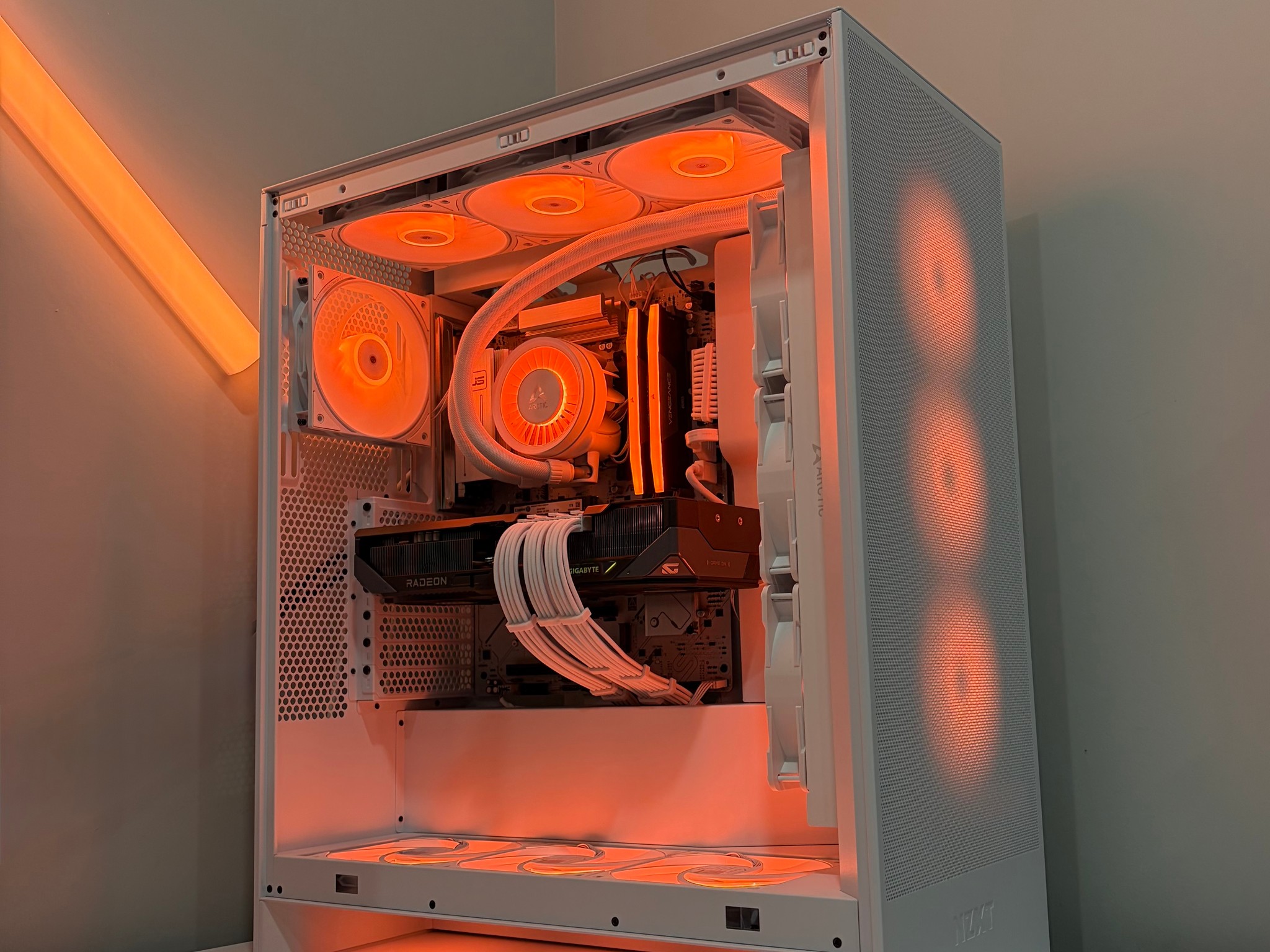 RX 9070 XT | Ryzen 7 9800X3D | 32GB DDR5 RAM | Gaming PC