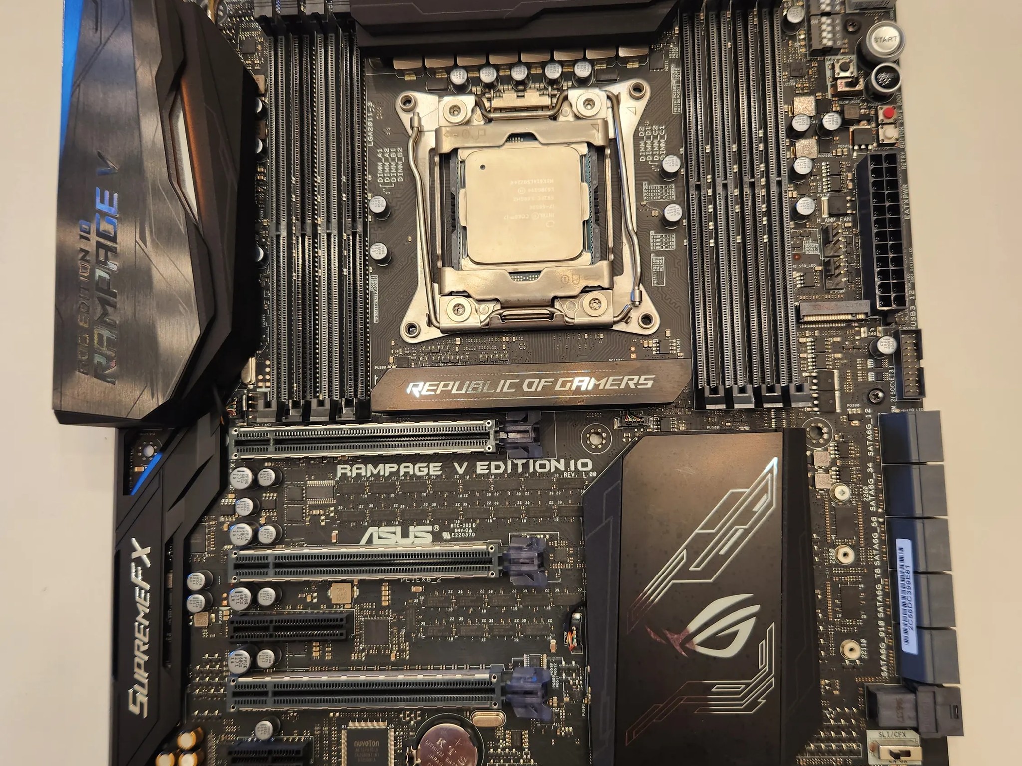 Asus ROG edition 10 rampage V w/ i7 6850k