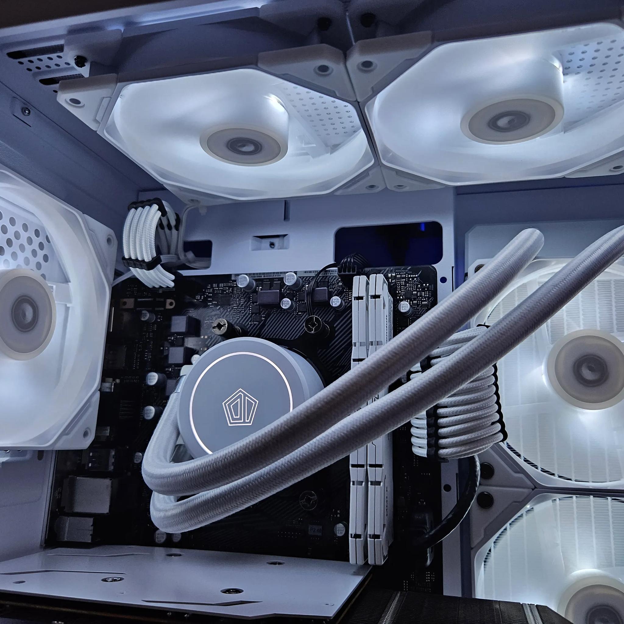 Arctic Beast Liquid cooled RIG Ryzen 7 5700G/ 32GB RAM/ 2TB SSD/ AMD RX6600