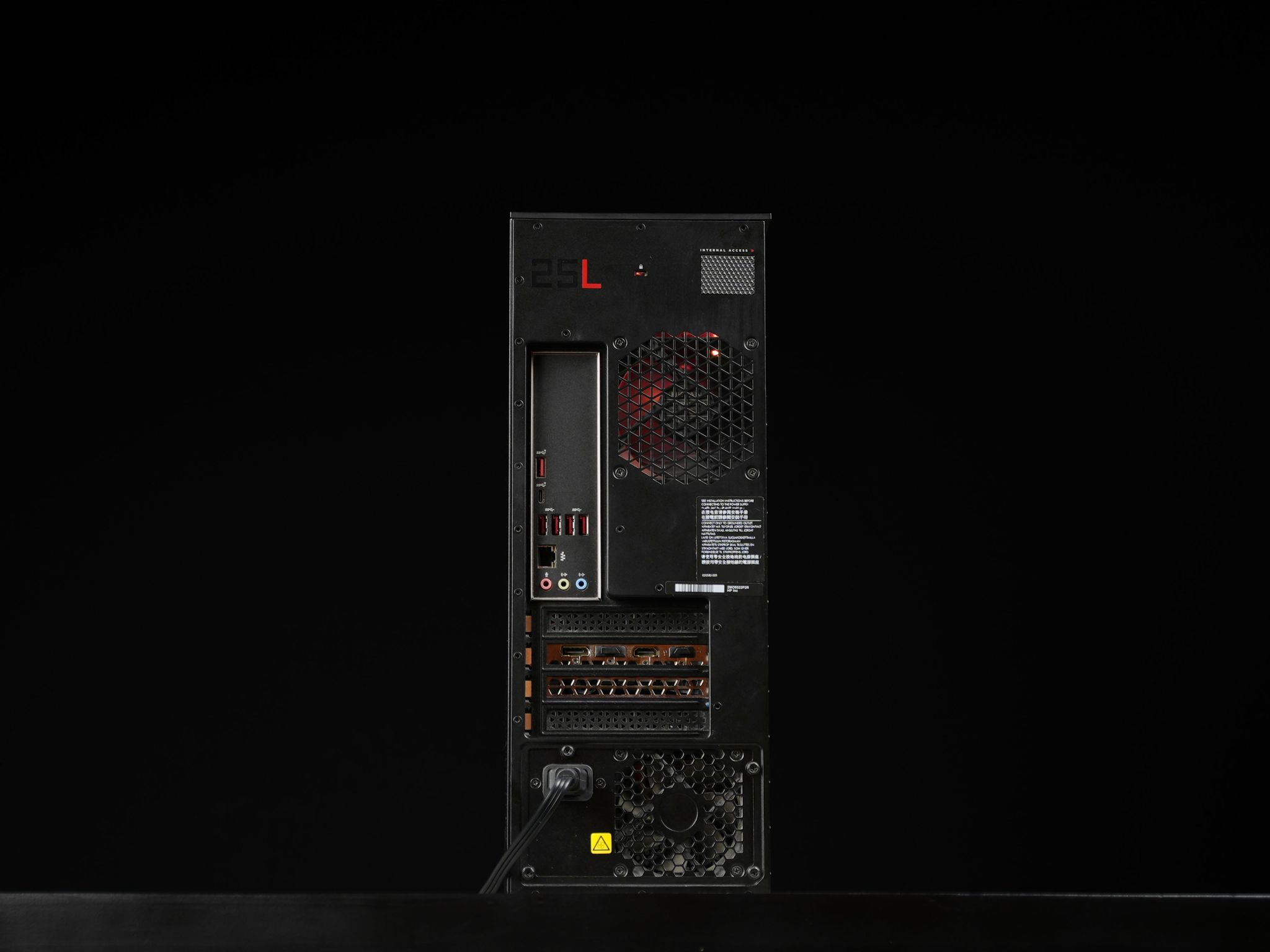 \ QF-01 / RTX 3050 Intel Core i7 9700 16GB 1.3TB Windows 11 Gaming PC Powerhouse