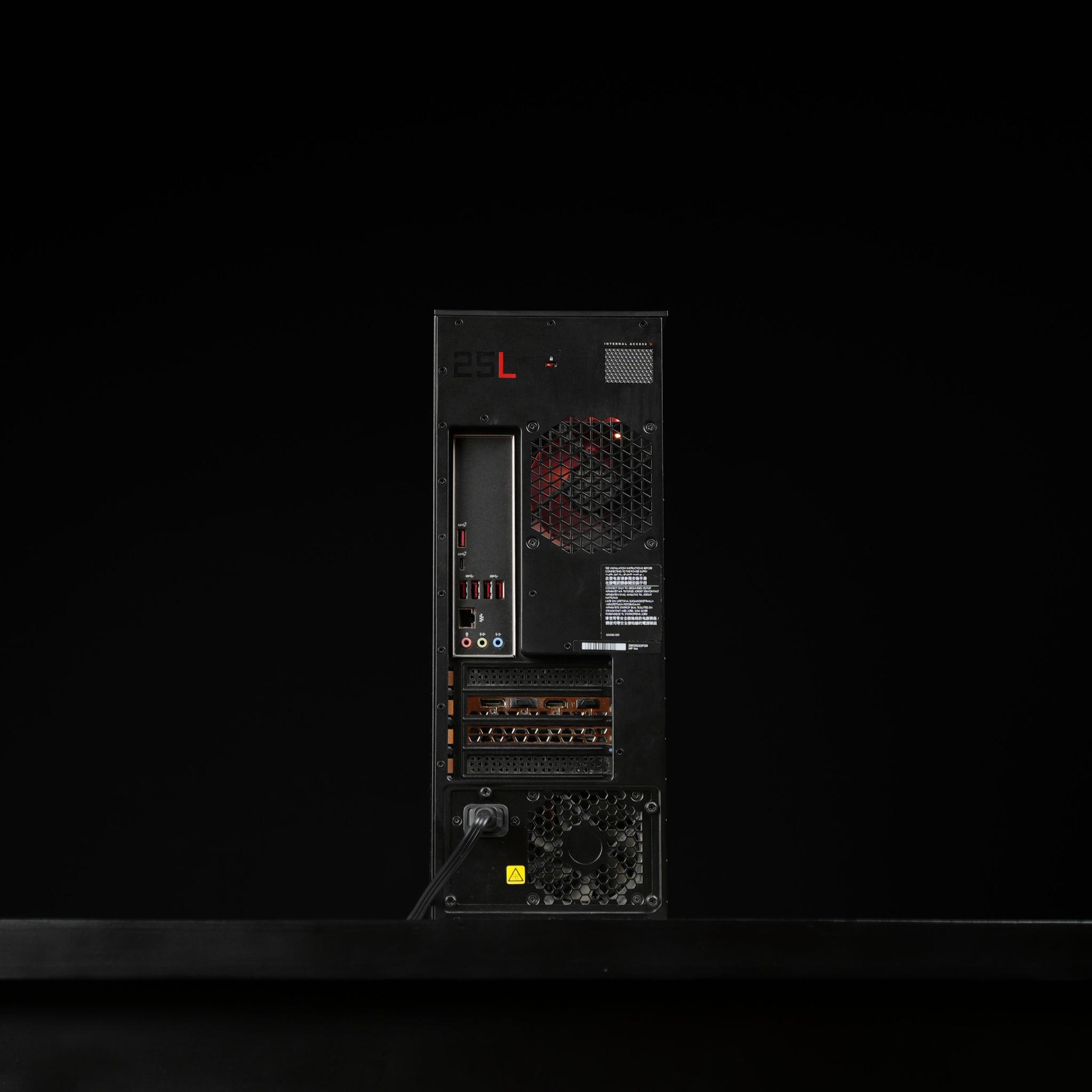 \ QF-01 / RTX 3050 Intel Core i7 9700 16GB 1.3TB Windows 11 Gaming PC Powerhouse