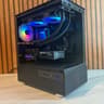 RTX 5060 | RYZEN 5 5500 | 16GB DDR4 | 500GB SSD | 240MM AIO